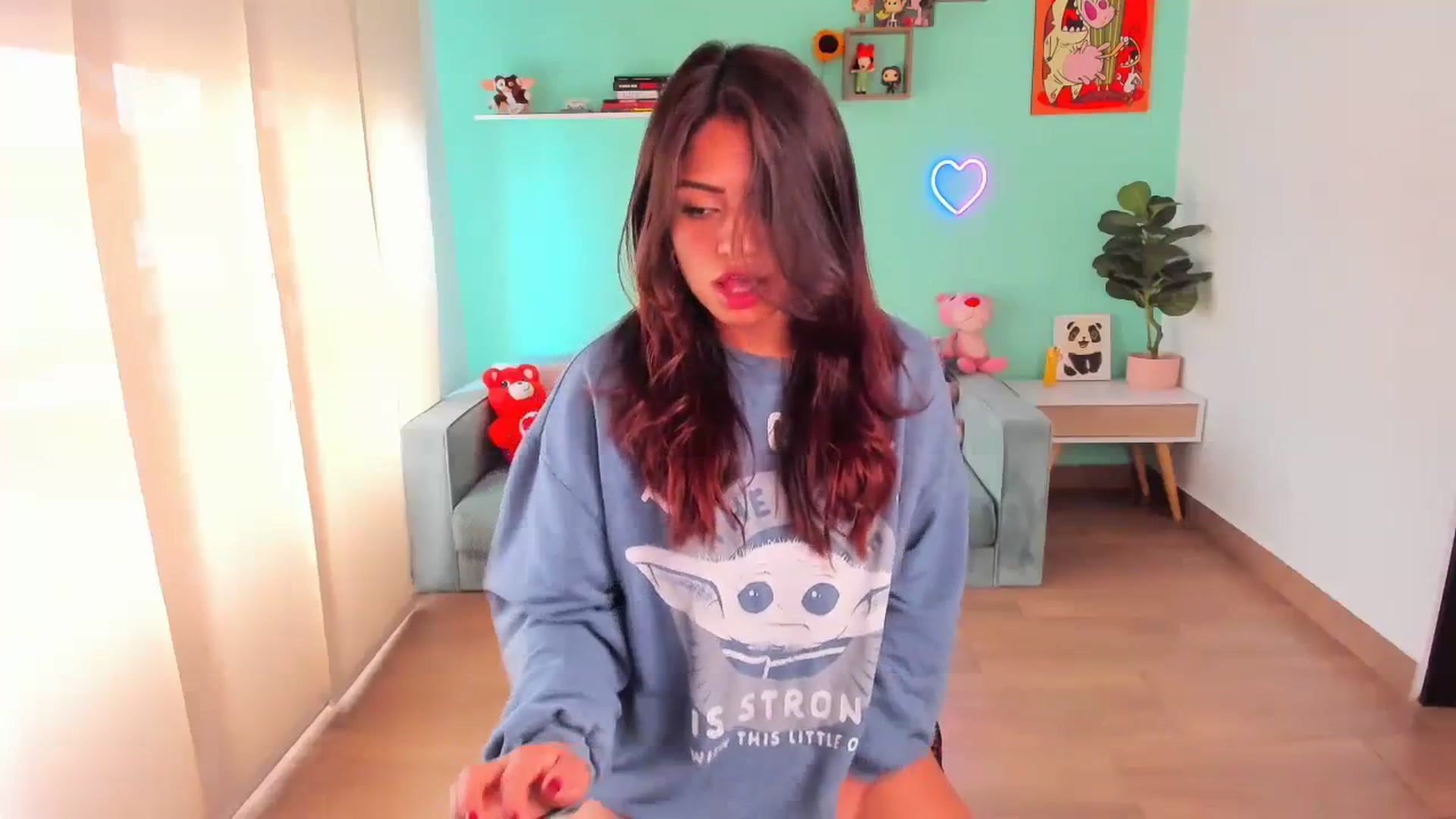 Gallery image thumbnail from SarishaLove's myfreecams stream on, 09/24/2023, 13:34 image 9 of 20