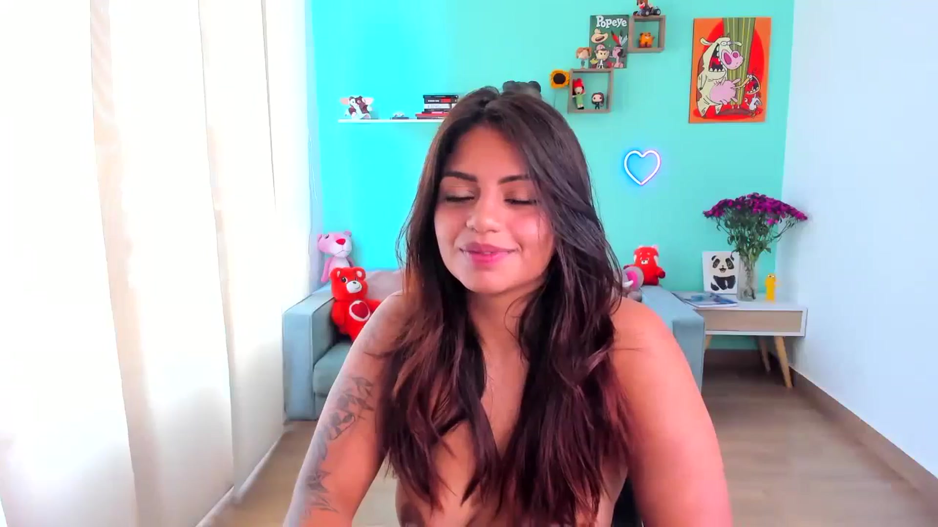 Gallery image thumbnail from SarishaLove's myfreecams stream on, 09/26/2023, 14:25 image 13 of 20