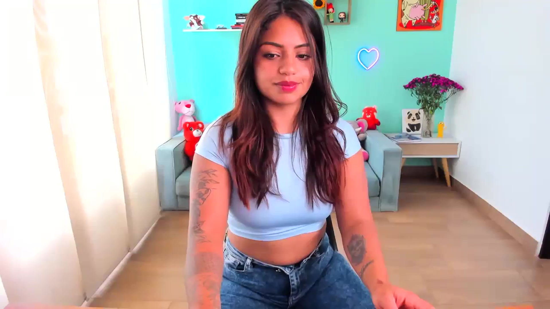 Gallery image thumbnail from SarishaLove's myfreecams stream on, 09/26/2023, 15:02 image 10 of 20