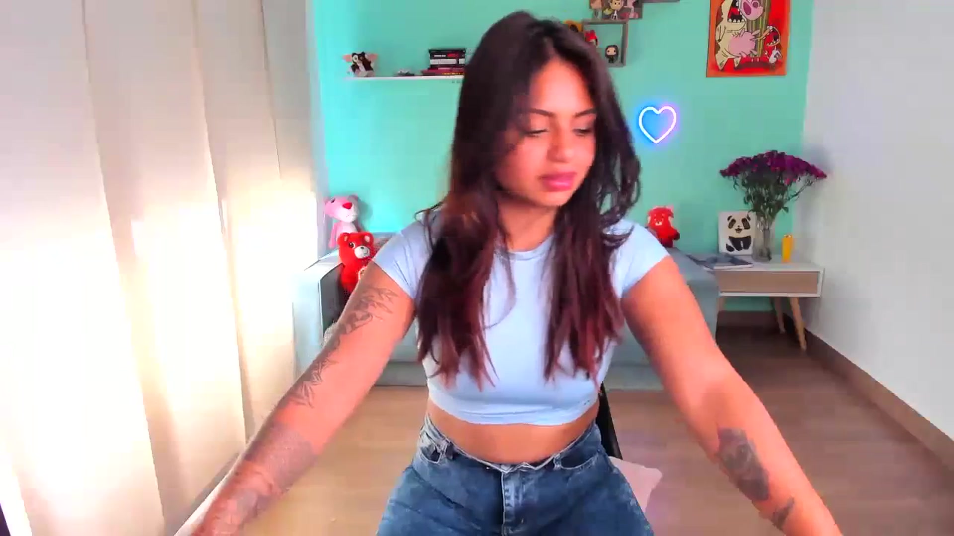 Gallery image thumbnail from SarishaLove's myfreecams stream on, 09/26/2023, 16:46 image 17 of 20