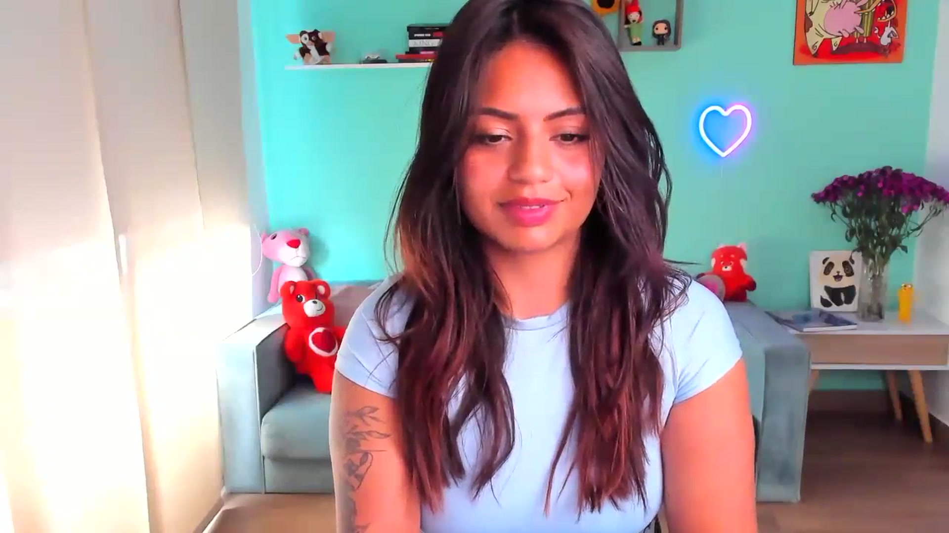 Gallery image thumbnail from SarishaLove's myfreecams stream on, 09/26/2023, 17:25 image 15 of 20