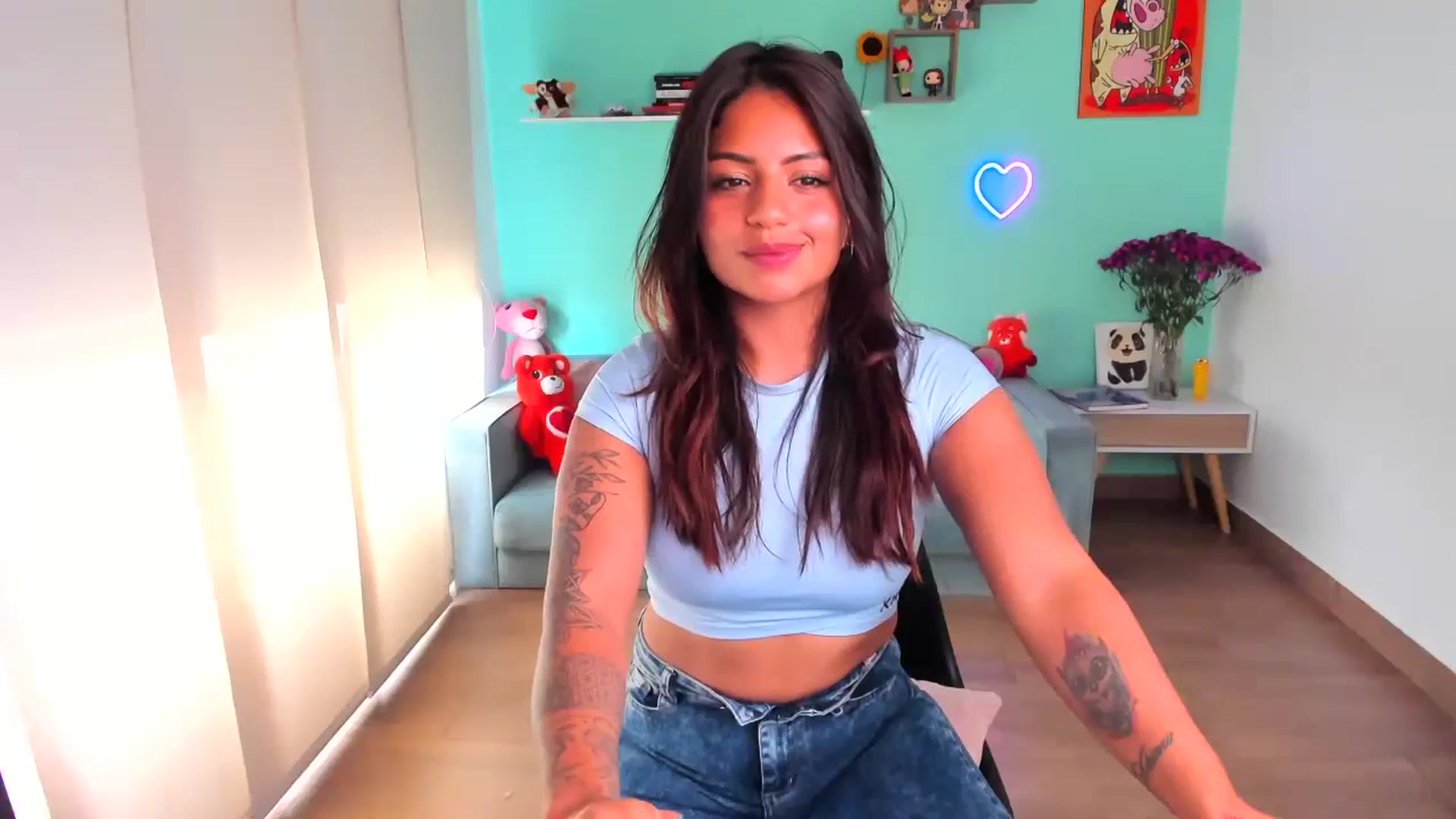 Gallery image thumbnail from SarishaLove's myfreecams stream on, 09/26/2023, 17:25 image 5 of 20