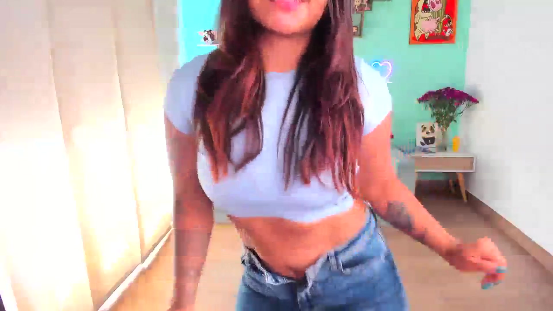 Gallery image thumbnail from SarishaLove's myfreecams stream on, 09/26/2023, 18:37 image 10 of 20