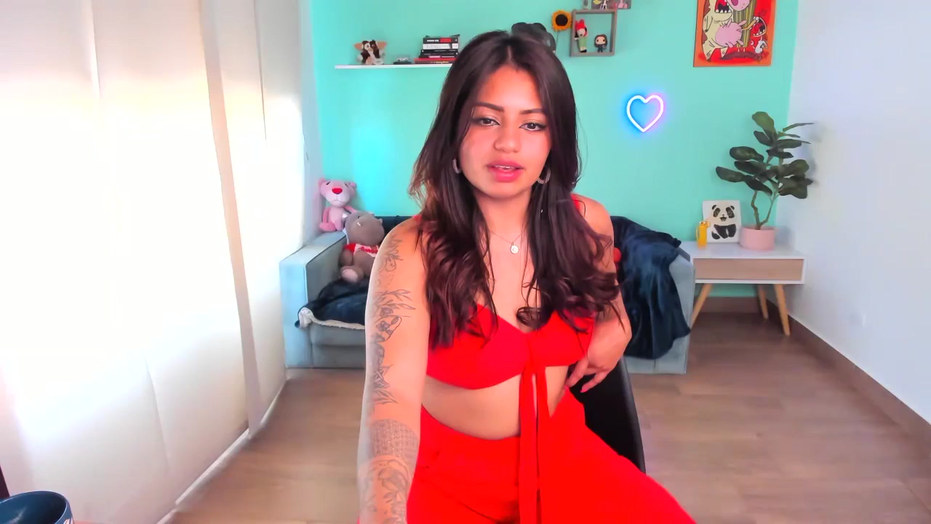 Gallery image thumbnail from SarishaLove's myfreecams stream on, 10/02/2023, 14:30 image 1 of 20