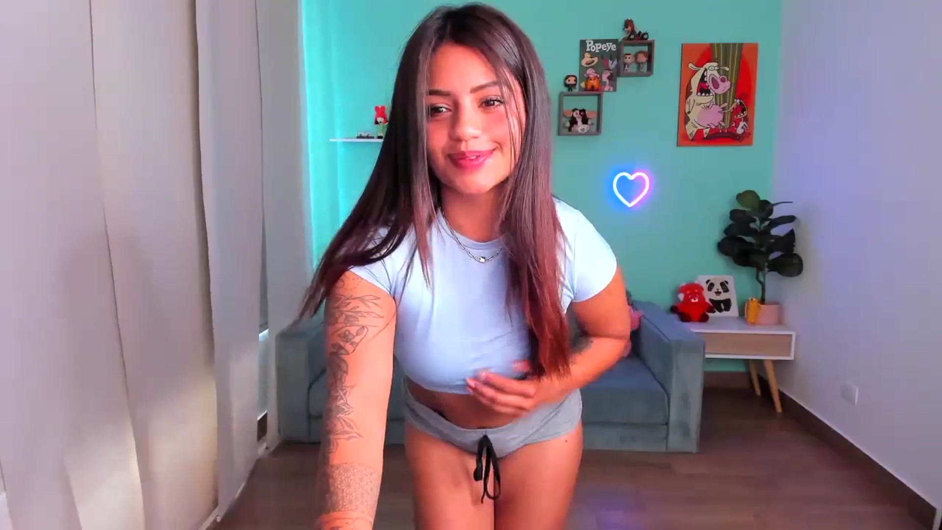 Gallery image thumbnail from SarishaLove's myfreecams stream on, 10/18/2023, 12:41 image 9 of 20