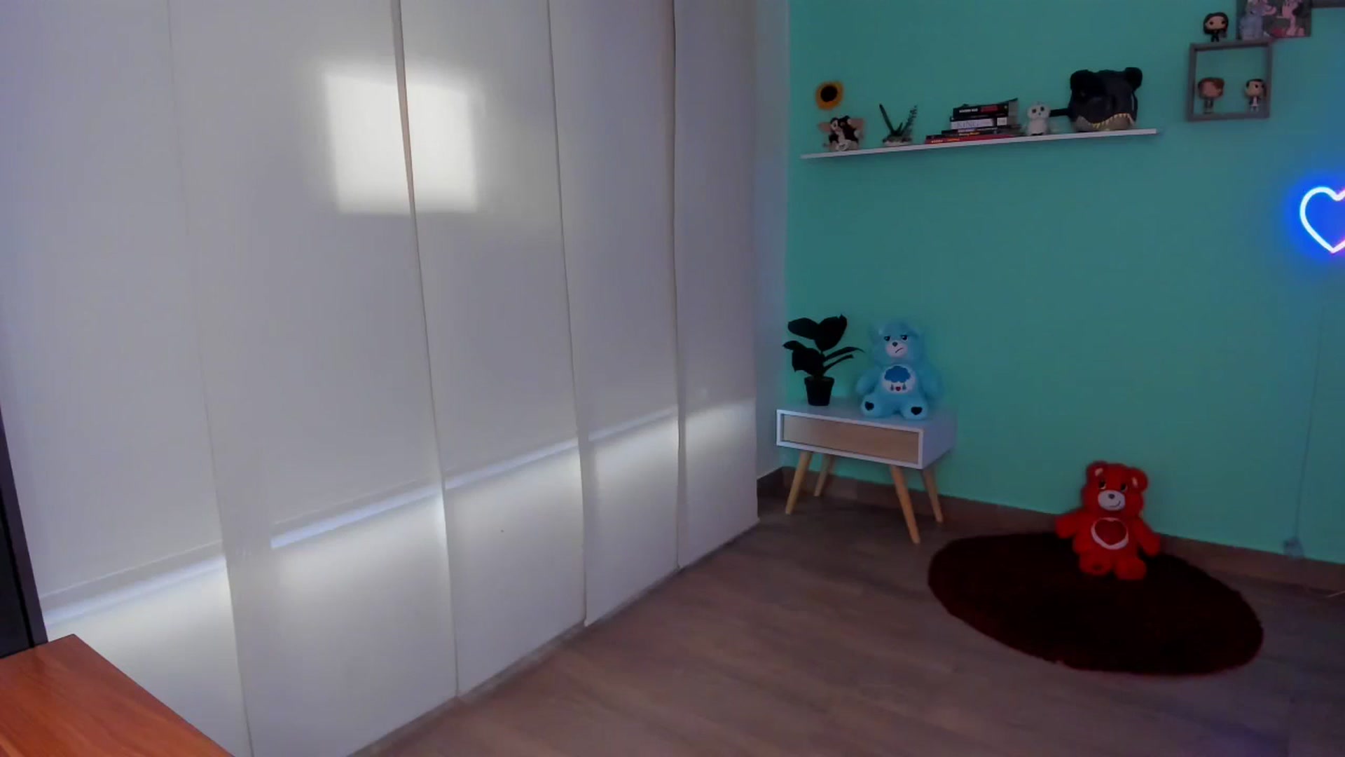 Gallery image thumbnail from SarishaLove's myfreecams stream on, 02/01/2024, 12:18 image 9 of 20