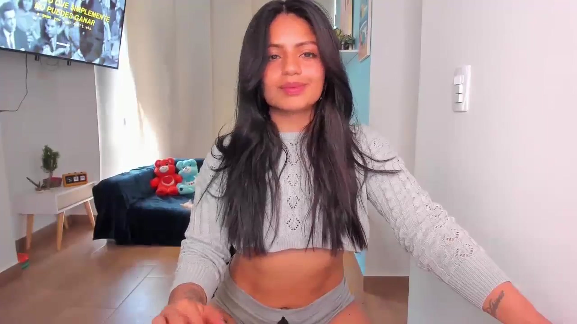 Gallery image thumbnail from SarishaLove's myfreecams stream on, 02/18/2024, 18:05 image 14 of 20