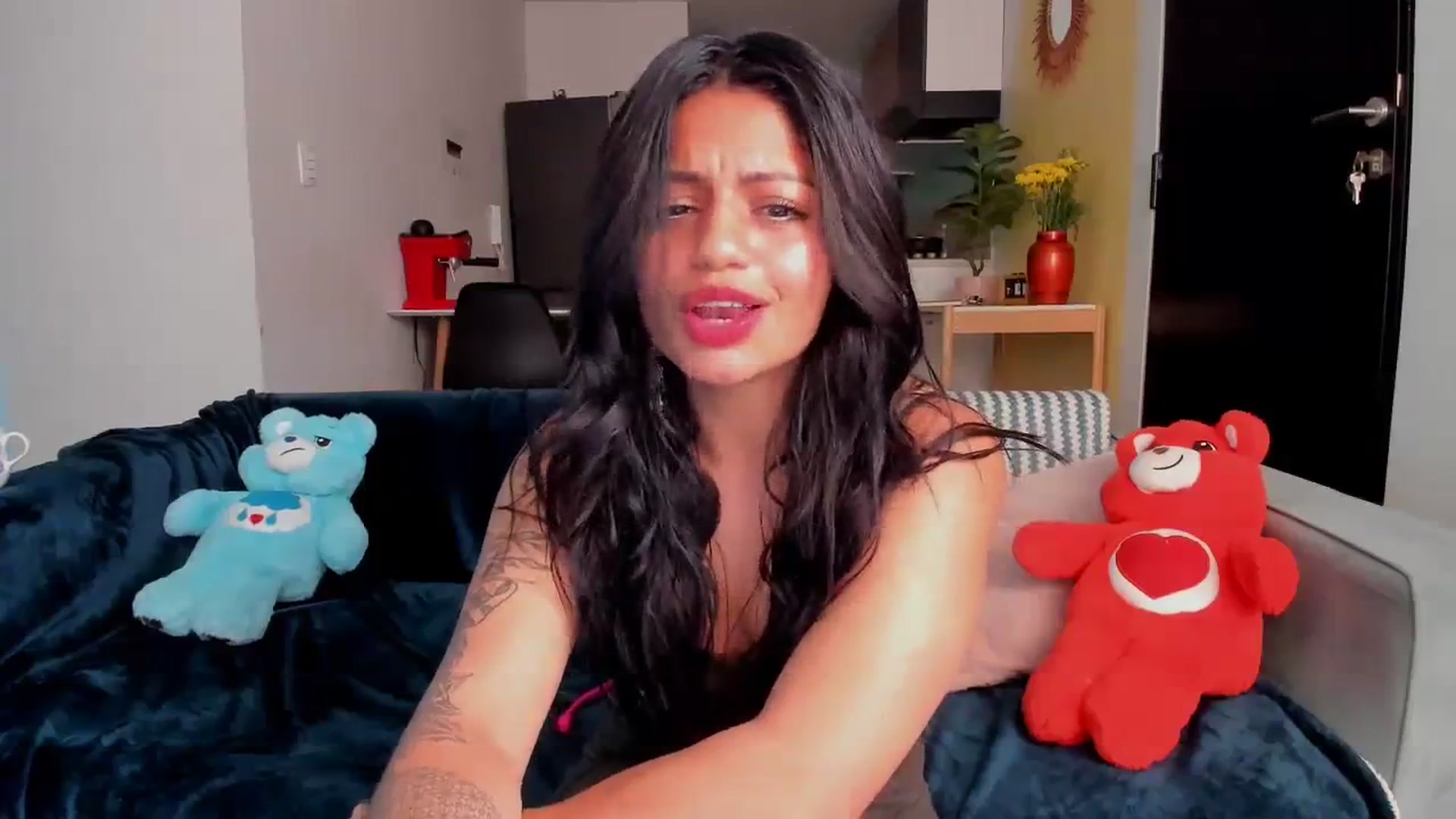 Gallery image thumbnail from SarishaLove's myfreecams stream on, 03/09/2024, 15:36 image 15 of 20