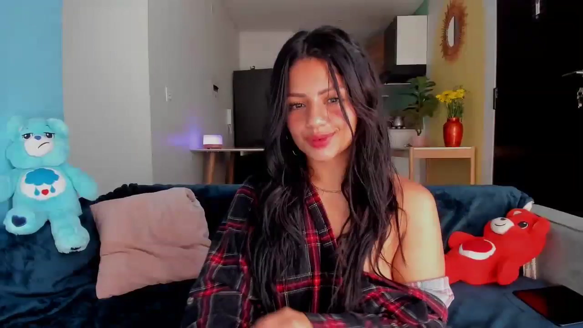 Gallery image thumbnail from SarishaLove's myfreecams stream on, 03/10/2024, 17:04 image 1 of 20