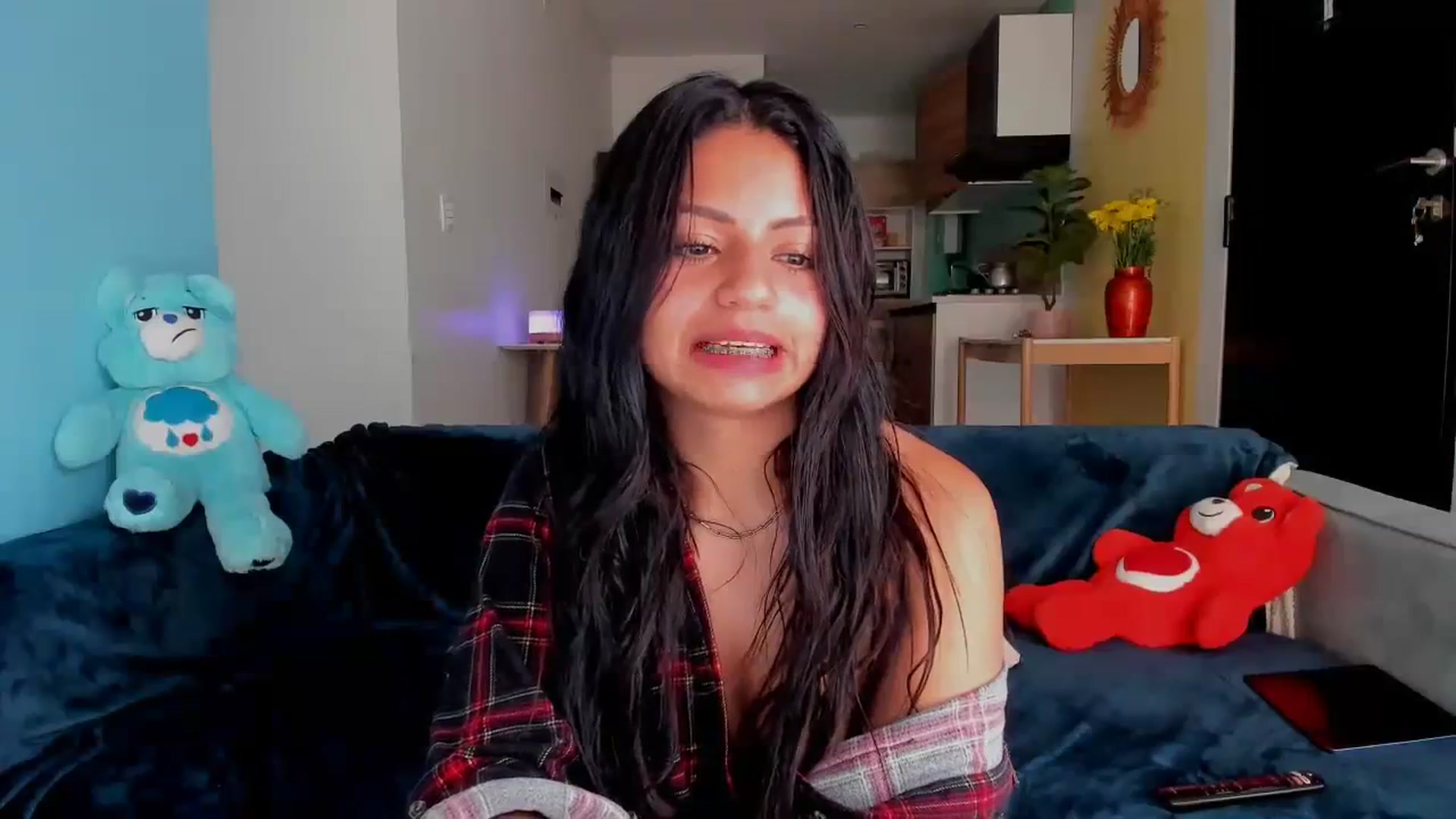 Gallery image thumbnail from SarishaLove's myfreecams stream on, 03/10/2024, 17:04 image 13 of 20