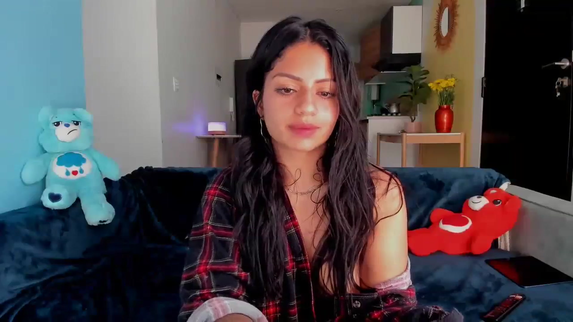 Gallery image thumbnail from SarishaLove's myfreecams stream on, 03/10/2024, 17:04 image 10 of 20