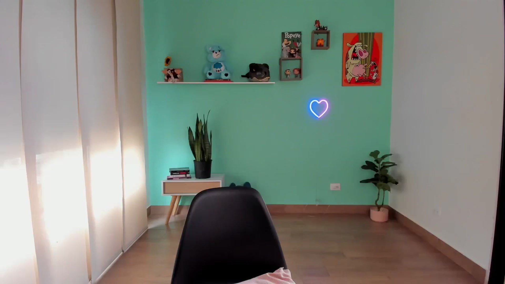 Gallery image thumbnail from SarishaLove's myfreecams stream on, 03/15/2024, 15:35 image 3 of 20