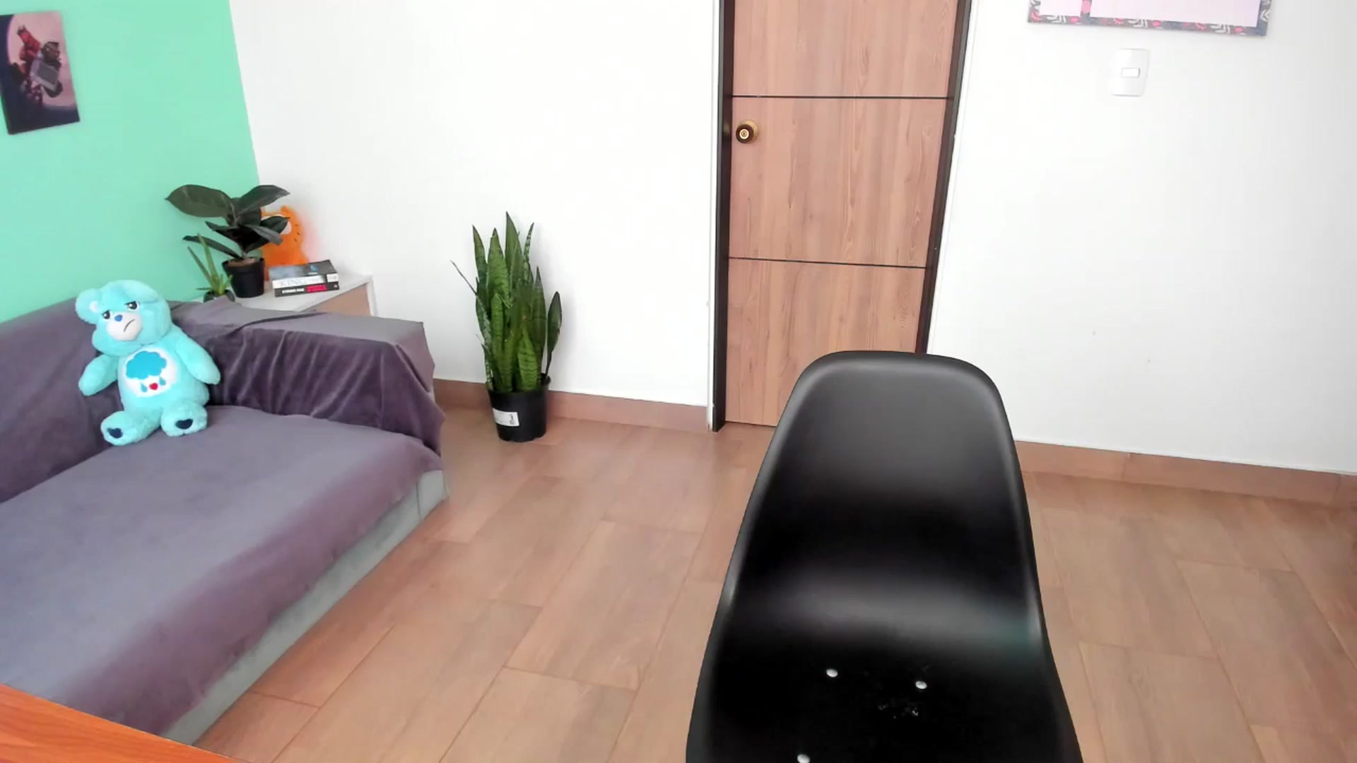 Gallery image thumbnail from SarishaLove's myfreecams stream on, 10/16/2024, 18:05 image 1 of 20