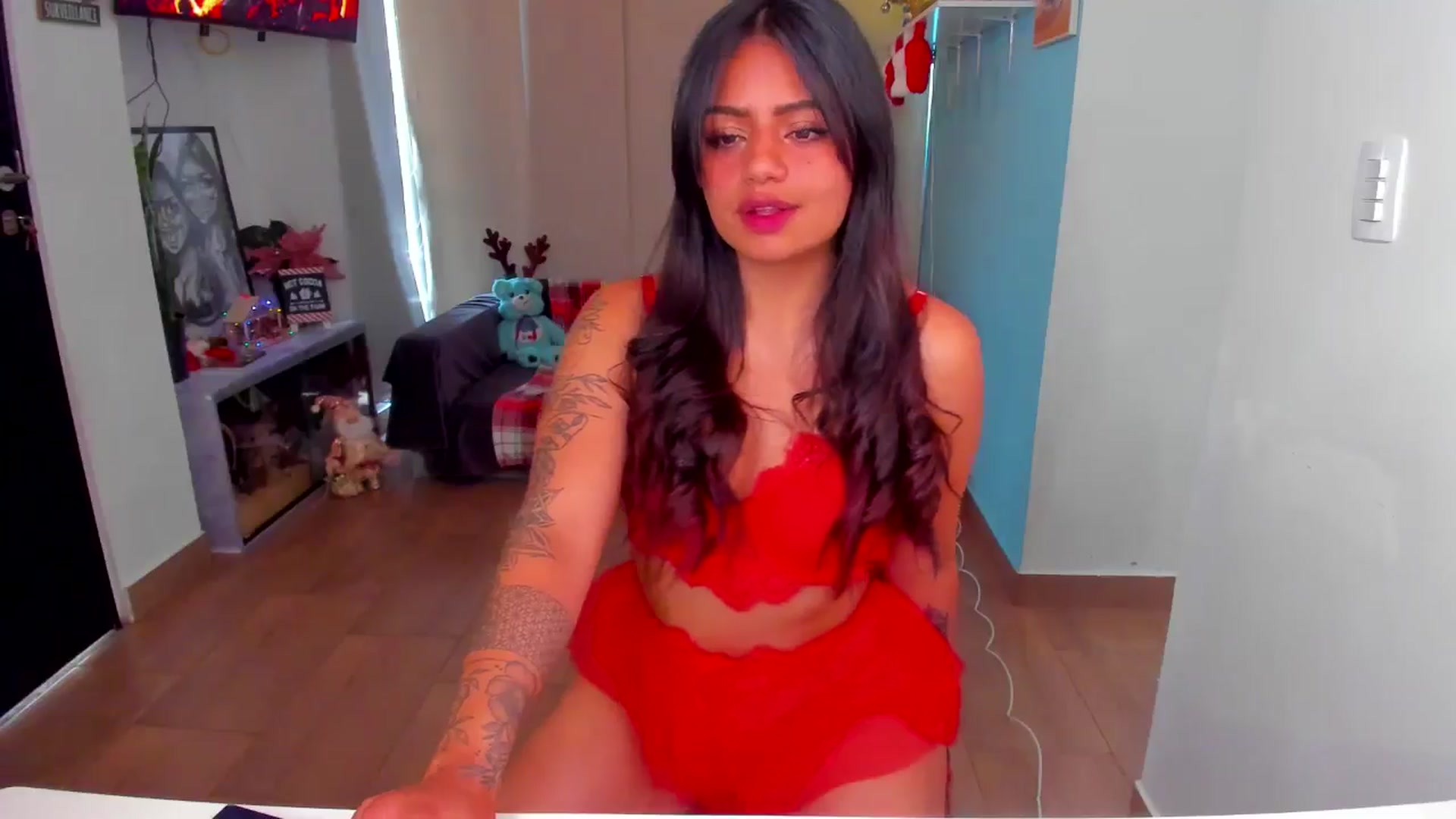 Gallery image thumbnail from SarishaLove's myfreecams stream on, 12/24/2024, 15:36 image 5 of 20