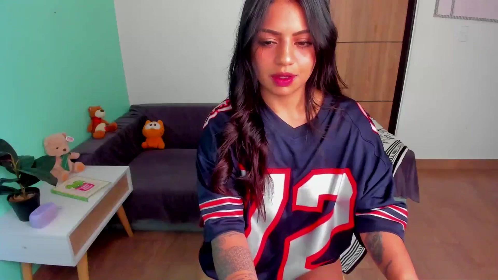 Gallery image thumbnail from SarishaLove's myfreecams stream on, 02/10/2025, 12:20 image 20 of 20