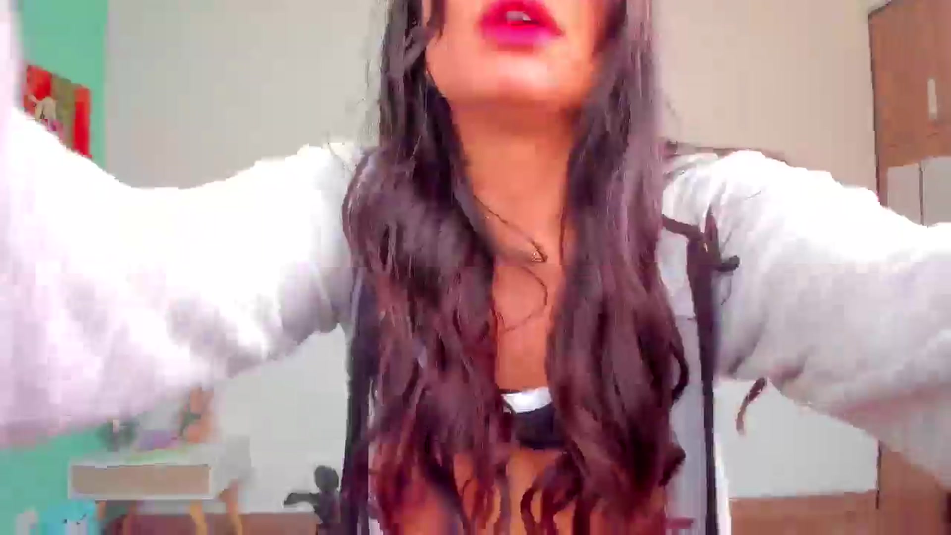 Gallery image thumbnail from SarishaLove's myfreecams stream on, 02/25/2025, 14:30 image 10 of 20