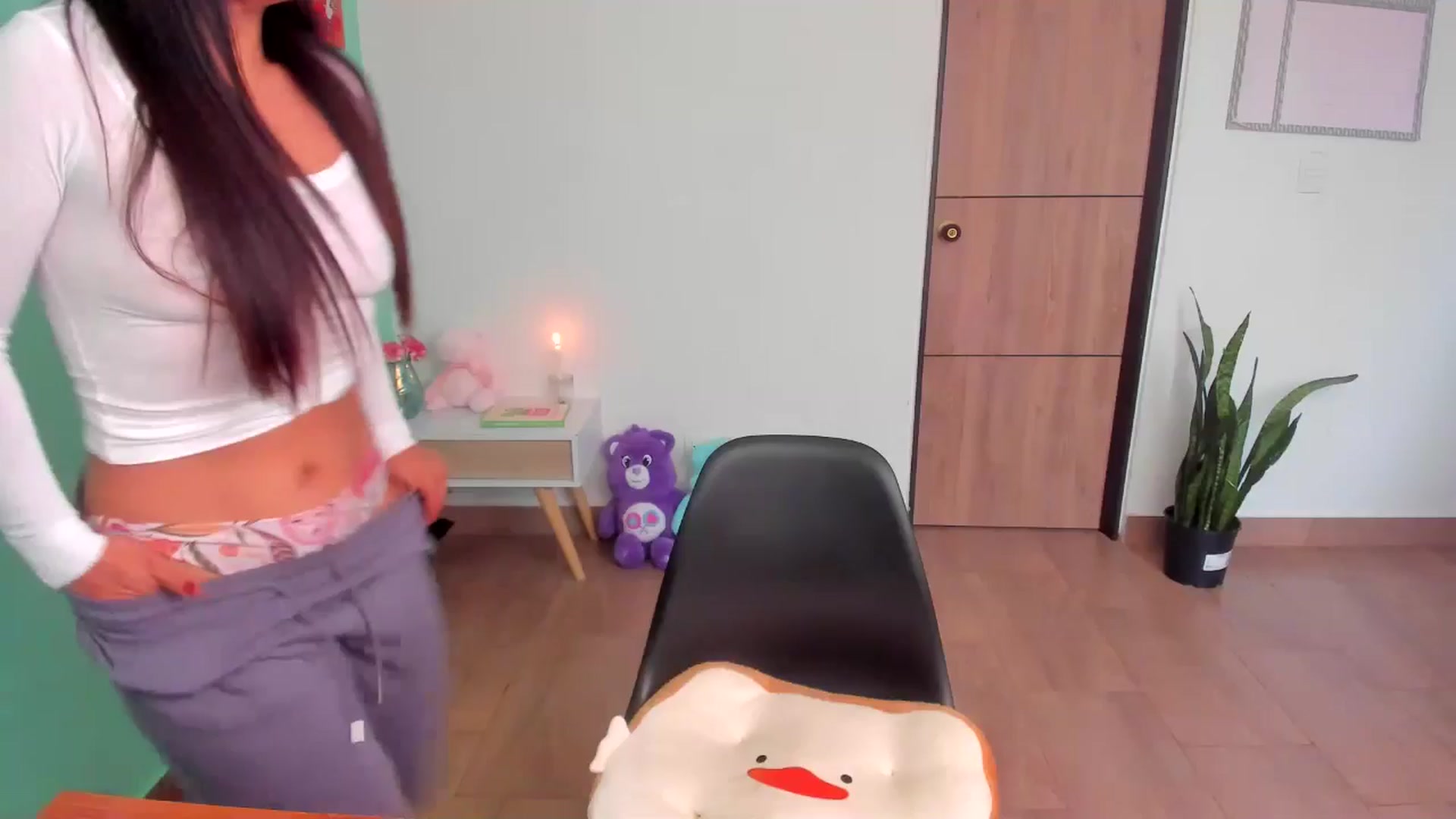 Gallery image thumbnail from SarishaLove's myfreecams stream on, 04/06/2025, 11:59 image 1 of 20