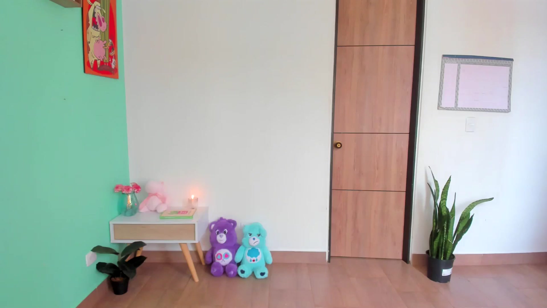 Gallery image thumbnail from SarishaLove's myfreecams stream on, 04/06/2025, 15:53 image 3 of 20
