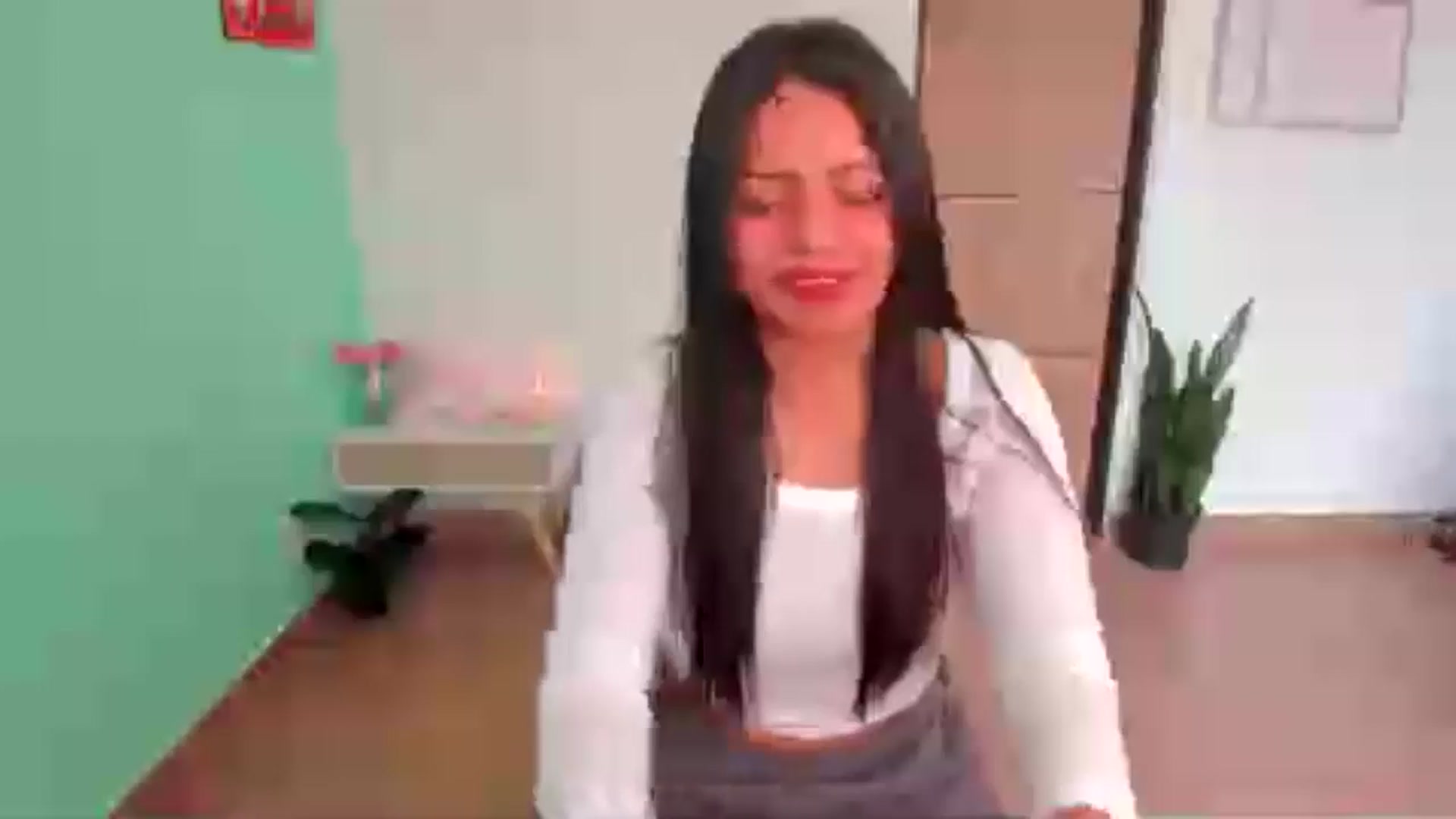 Gallery image thumbnail from SarishaLove's myfreecams stream on, 04/06/2025, 15:53 image 20 of 20