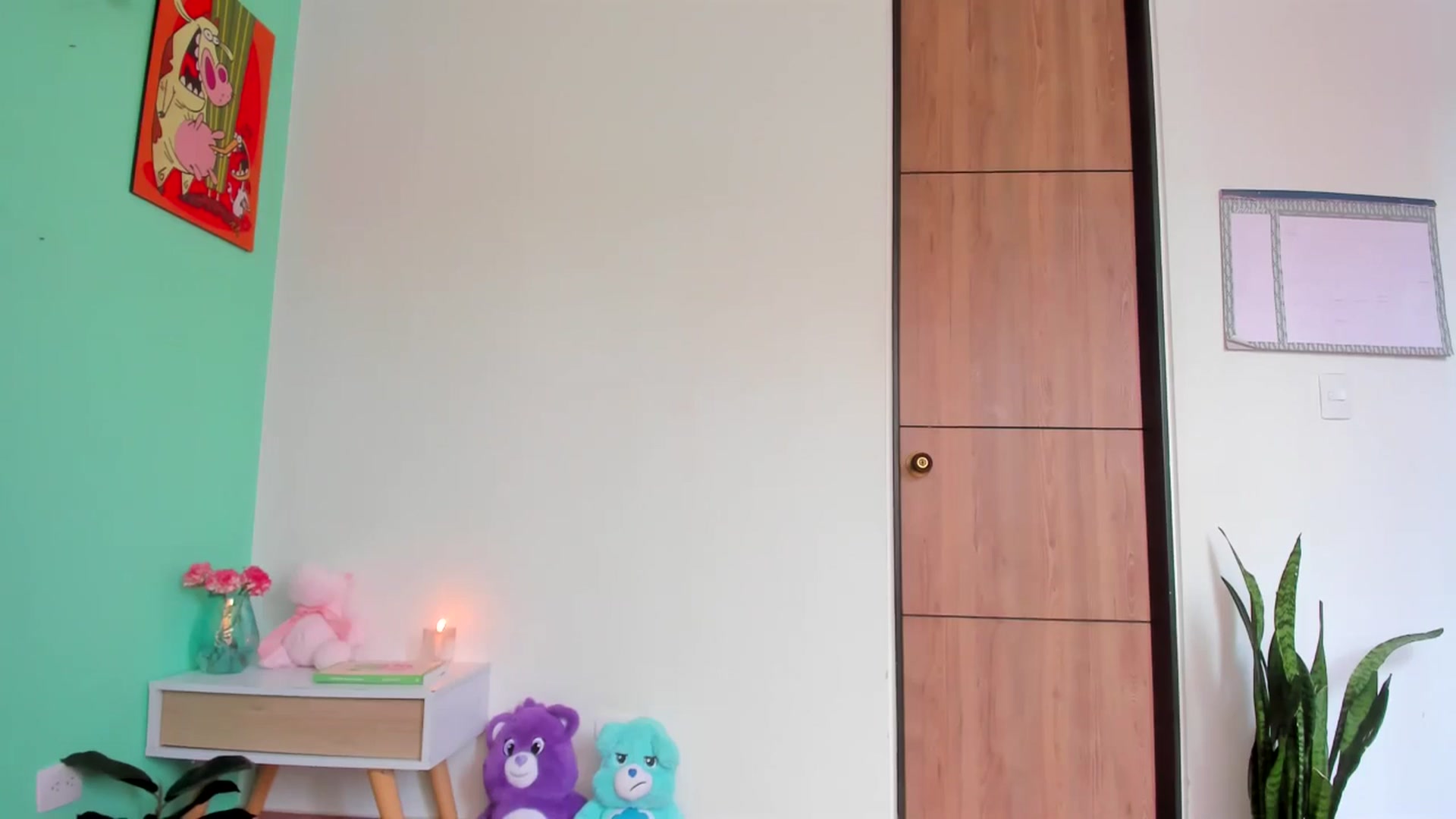 Gallery image thumbnail from SarishaLove's myfreecams stream on, 04/06/2025, 15:53 image 4 of 20