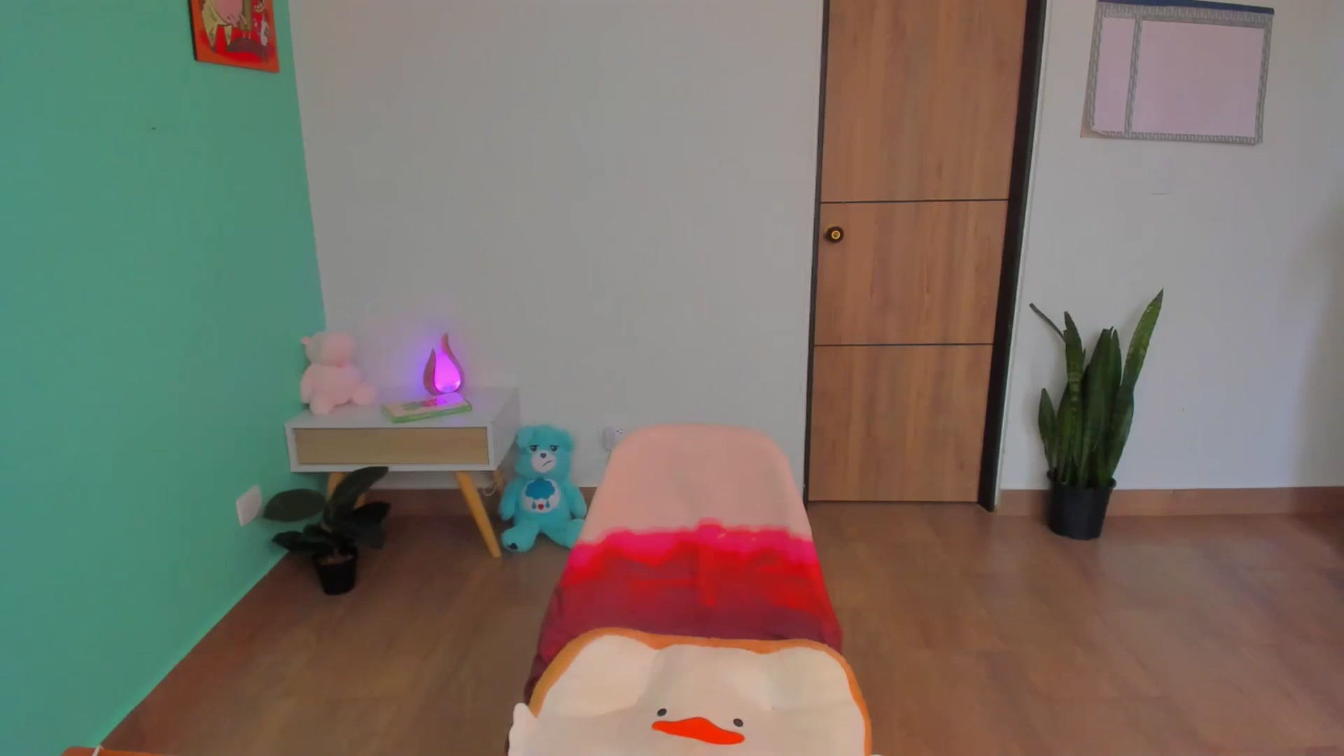 Gallery image thumbnail from SarishaLove's myfreecams stream on, 04/20/2025, 15:10 image 4 of 20