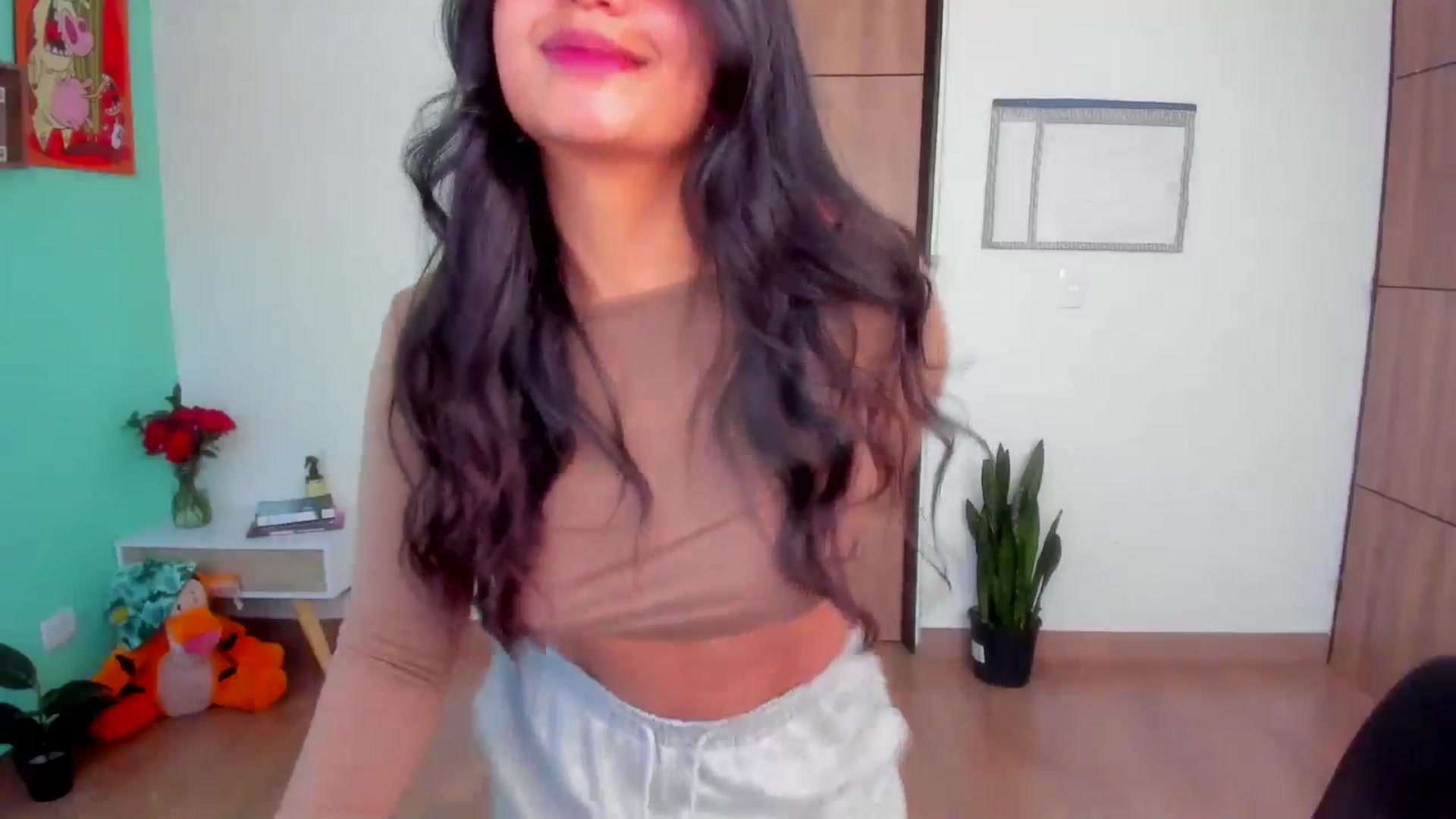 Gallery image thumbnail from SarishaLove's myfreecams stream on, 09/28/2025, 12:03 image 10 of 20