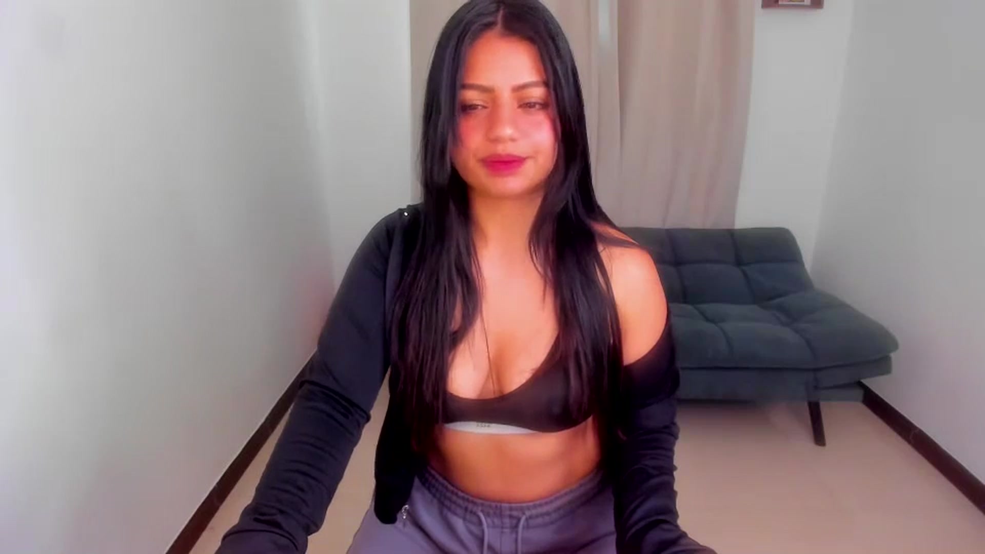 Gallery image thumbnail from SarishaLove's myfreecams stream on, 12/22/2025, 11:58 image 12 of 20
