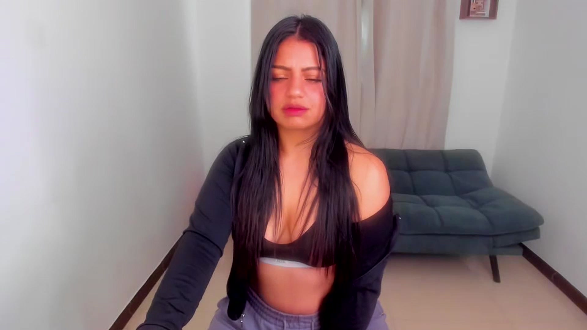 Gallery image thumbnail from SarishaLove's myfreecams stream on, 12/22/2025, 11:58 image 20 of 20