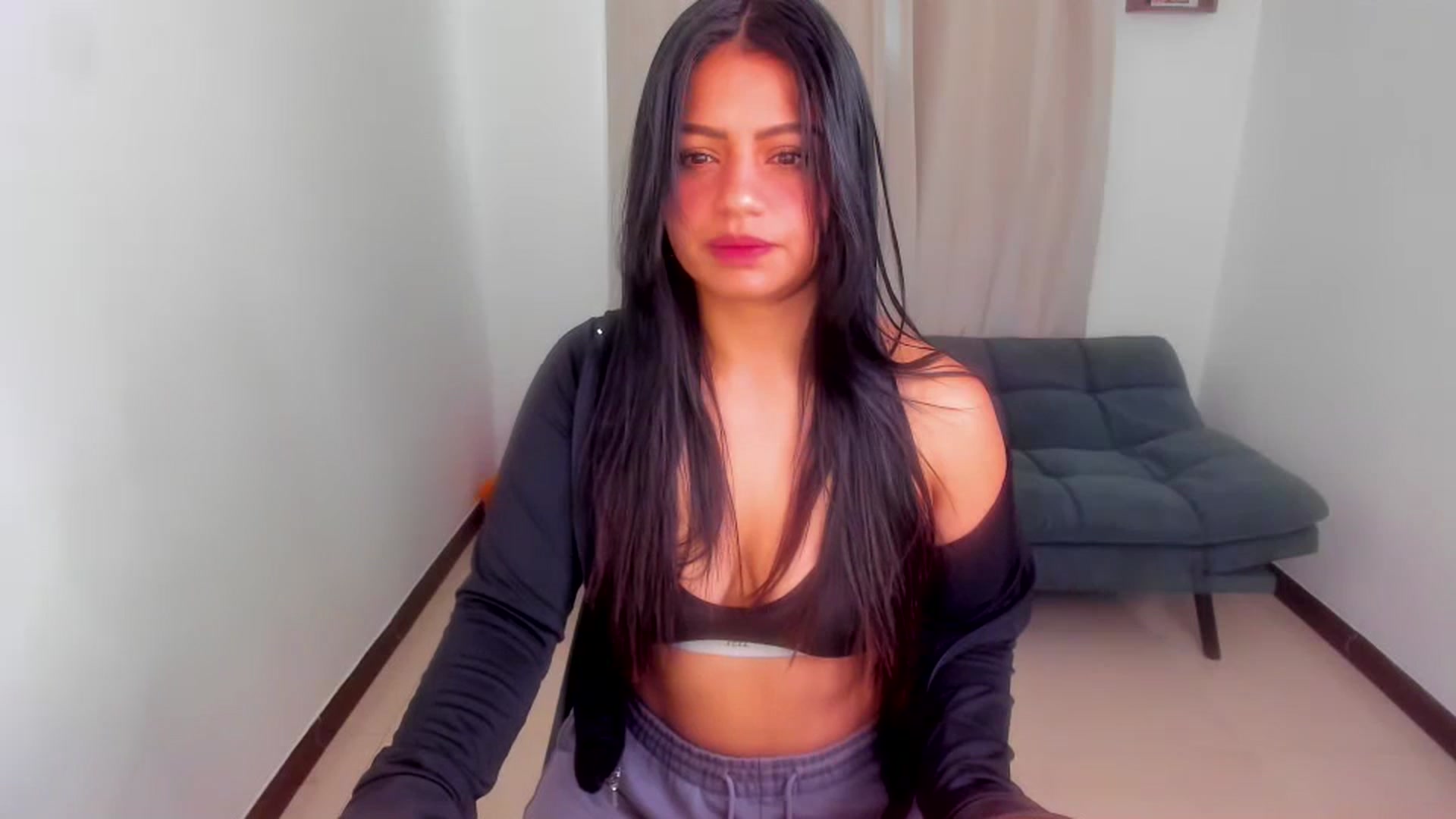 Gallery image thumbnail from SarishaLove's myfreecams stream on, 12/22/2025, 11:58 image 11 of 20