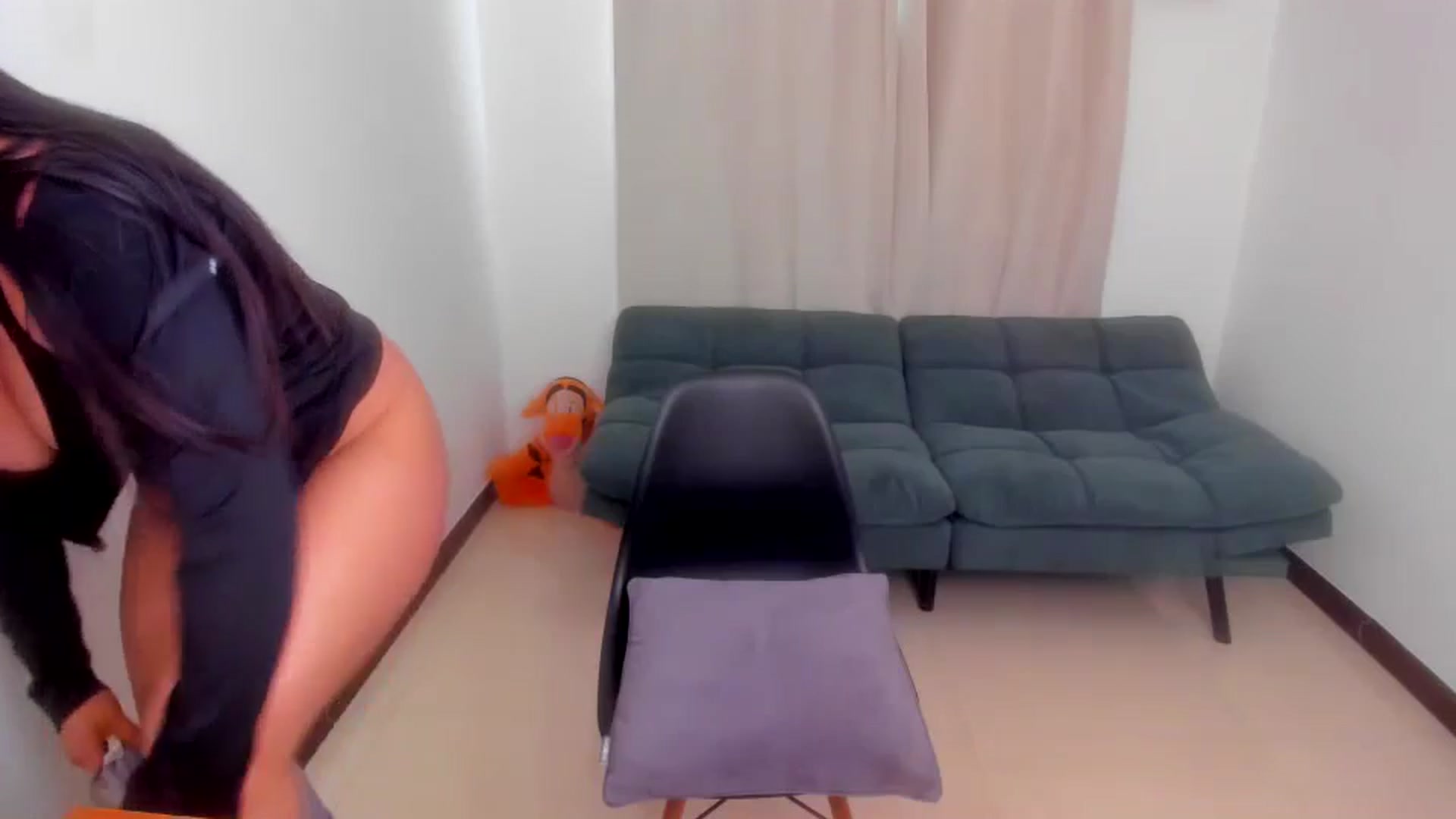 Gallery image thumbnail from SarishaLove's myfreecams stream on, 12/22/2025, 11:58 image 17 of 20