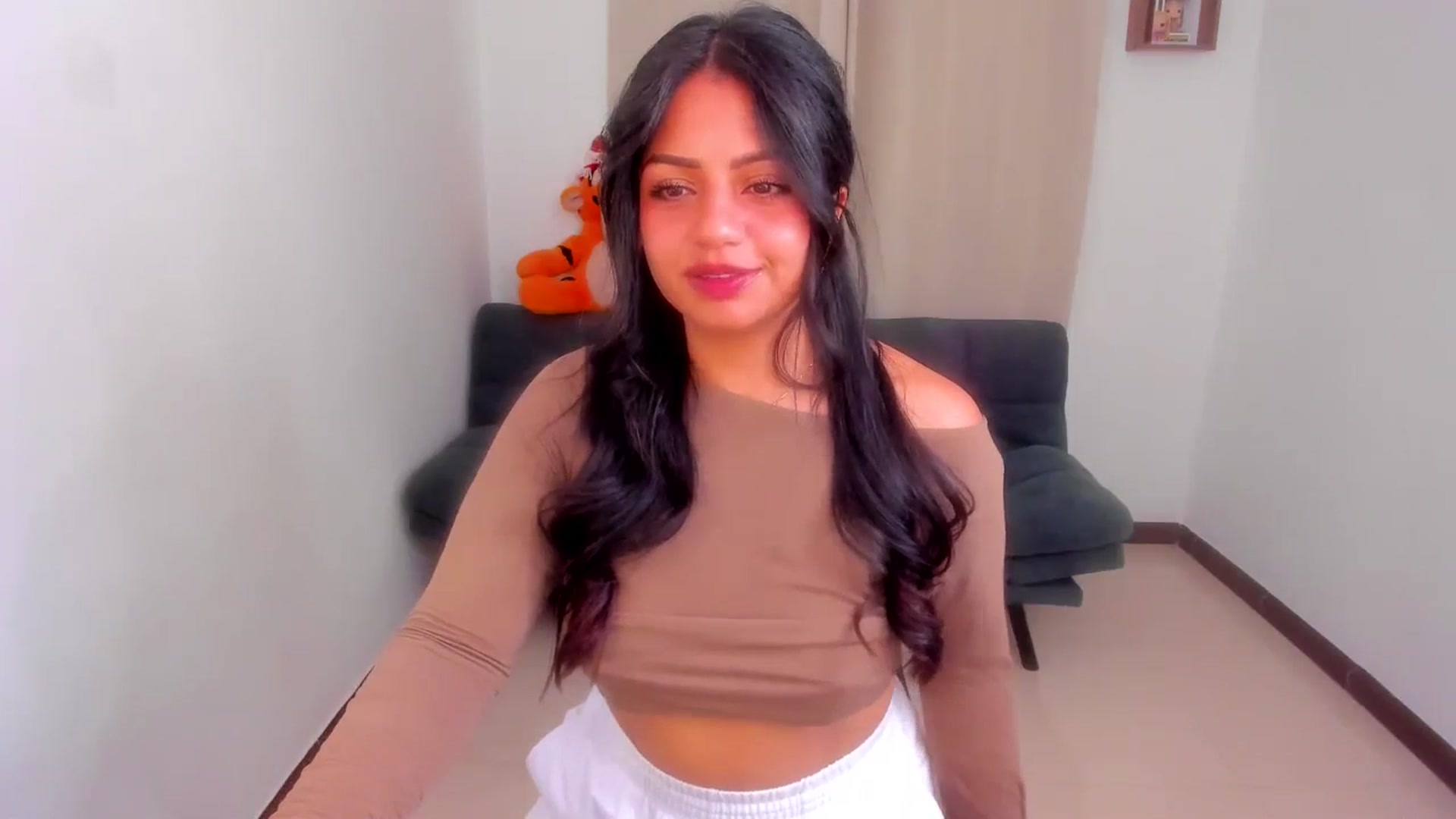 Gallery image thumbnail from SarishaLove's myfreecams stream on, 12/30/2025, 14:40 image 16 of 20