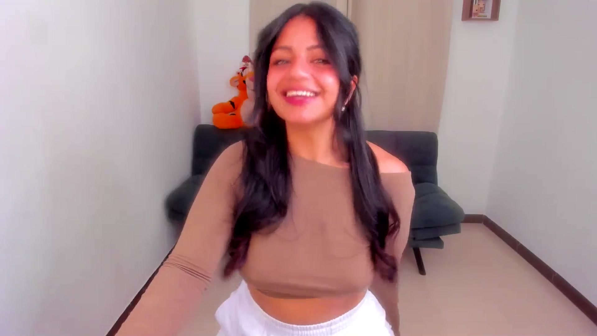 Gallery image thumbnail from SarishaLove's myfreecams stream on, 12/30/2025, 14:40 image 15 of 20