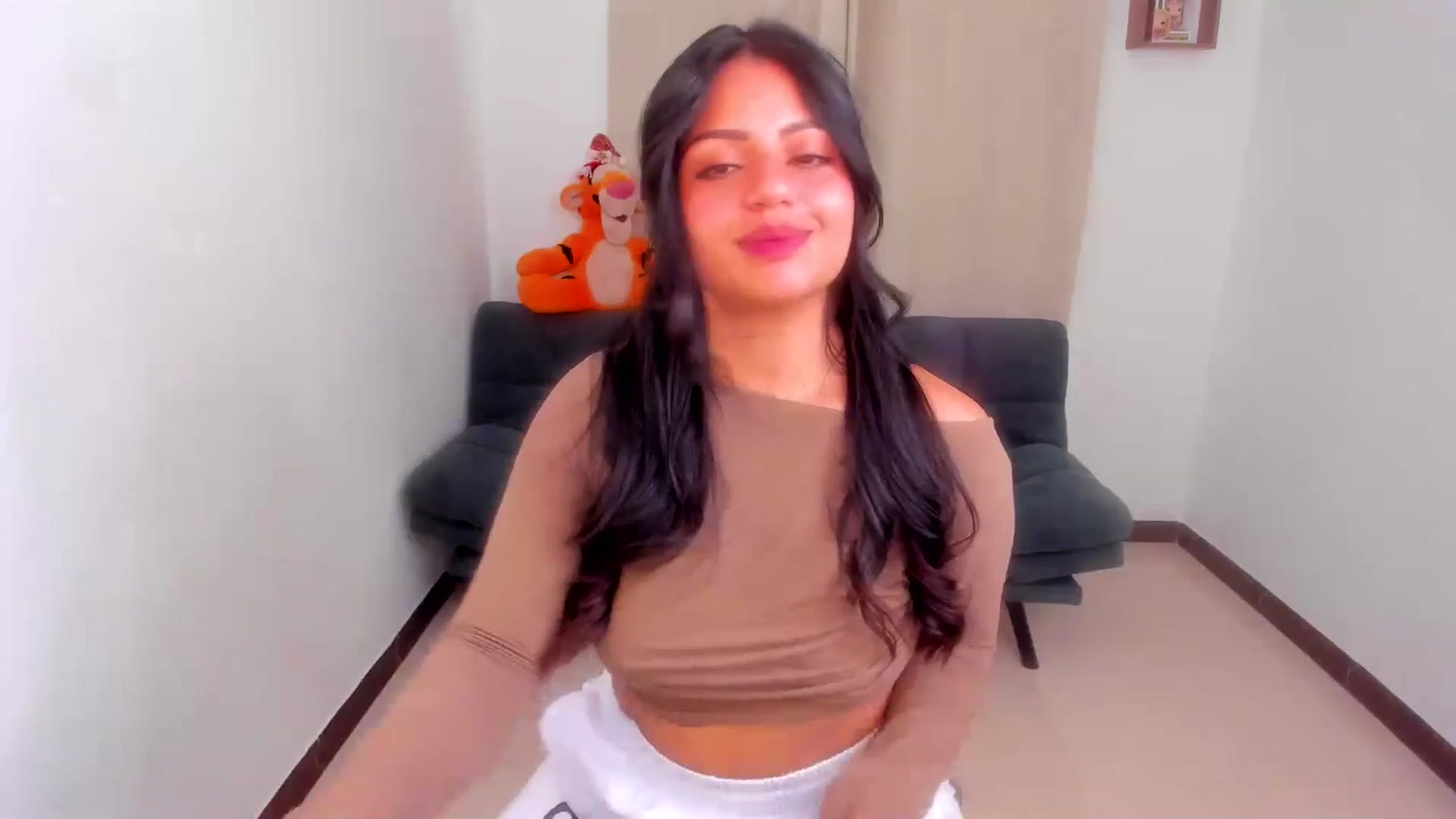 Gallery image thumbnail from SarishaLove's myfreecams stream on, 12/30/2025, 14:40 image 14 of 20