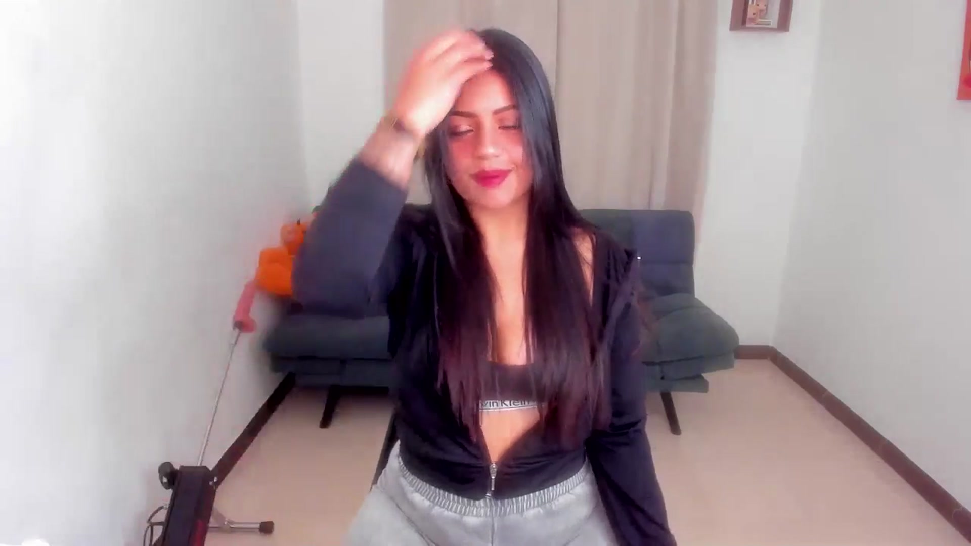 Gallery image thumbnail from SarishaLove's myfreecams stream on, 01/22/2026, 12:07 image 3 of 20