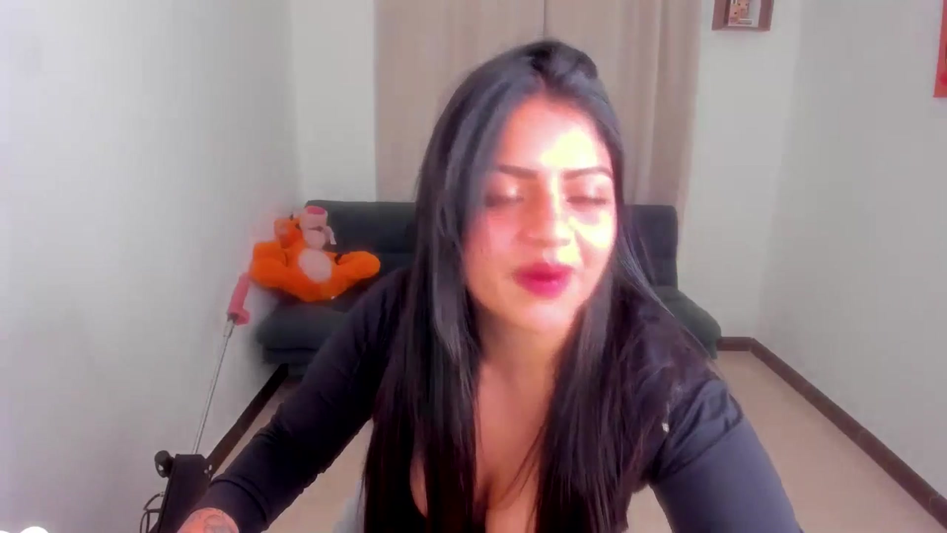 Gallery image thumbnail from SarishaLove's myfreecams stream on, 01/22/2026, 12:07 image 2 of 20