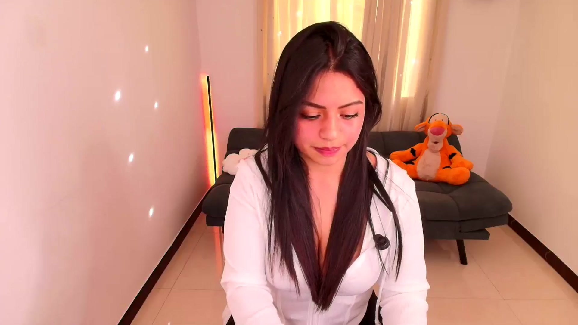 Gallery image thumbnail from SarishaLove's myfreecams stream on, 02/09/2026, 13:11 image 18 of 20
