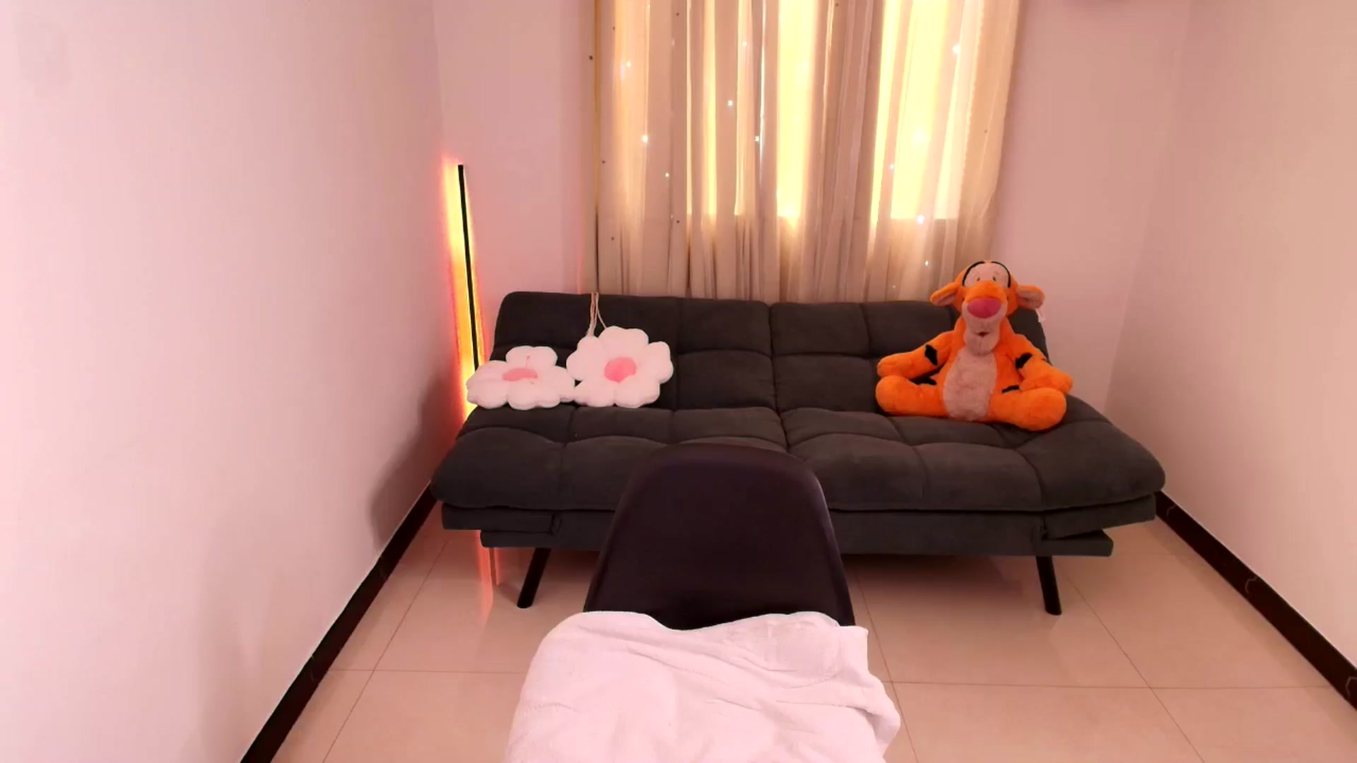 Gallery image thumbnail from SarishaLove's myfreecams stream on, 02/09/2026, 15:30 image 20 of 20