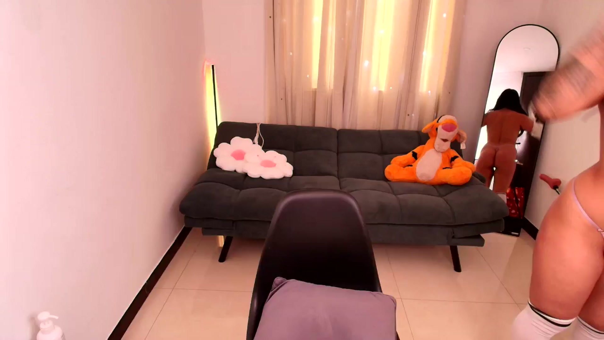 Gallery image thumbnail from SarishaLove's myfreecams stream on, 02/12/2026, 18:41 image 1 of 20