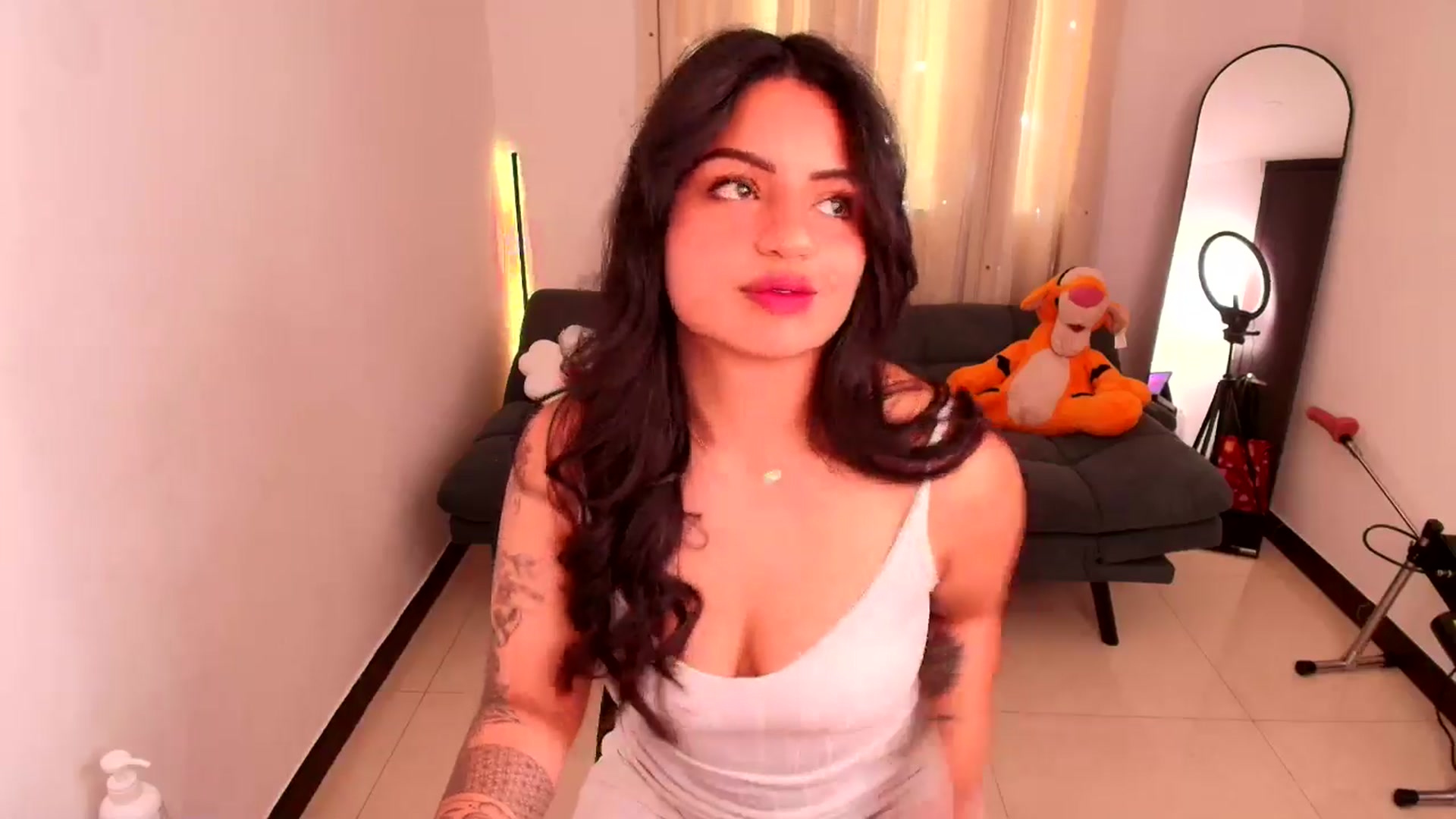 Gallery image thumbnail from SarishaLove's myfreecams stream on, 02/12/2026, 18:41 image 4 of 20