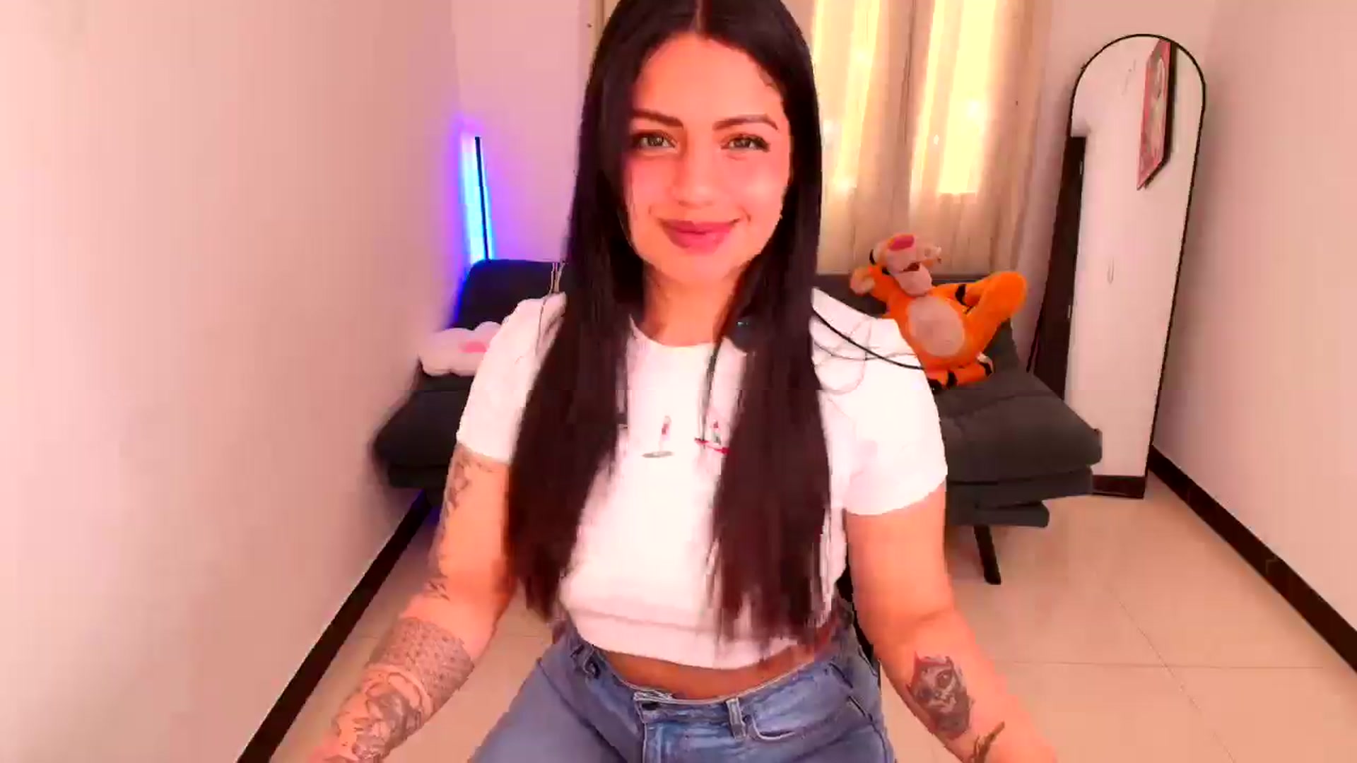 Gallery image thumbnail from SarishaLove's myfreecams stream on, 02/23/2026, 18:27 image 18 of 20