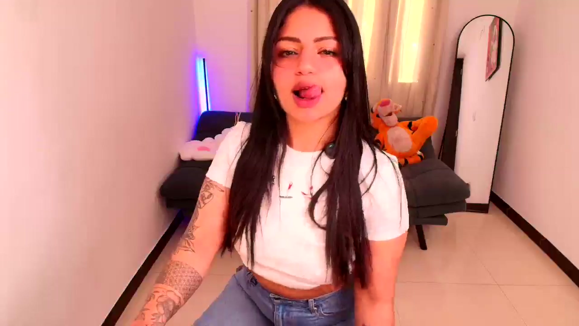 Gallery image thumbnail from SarishaLove's myfreecams stream on, 02/23/2026, 18:27 image 7 of 20