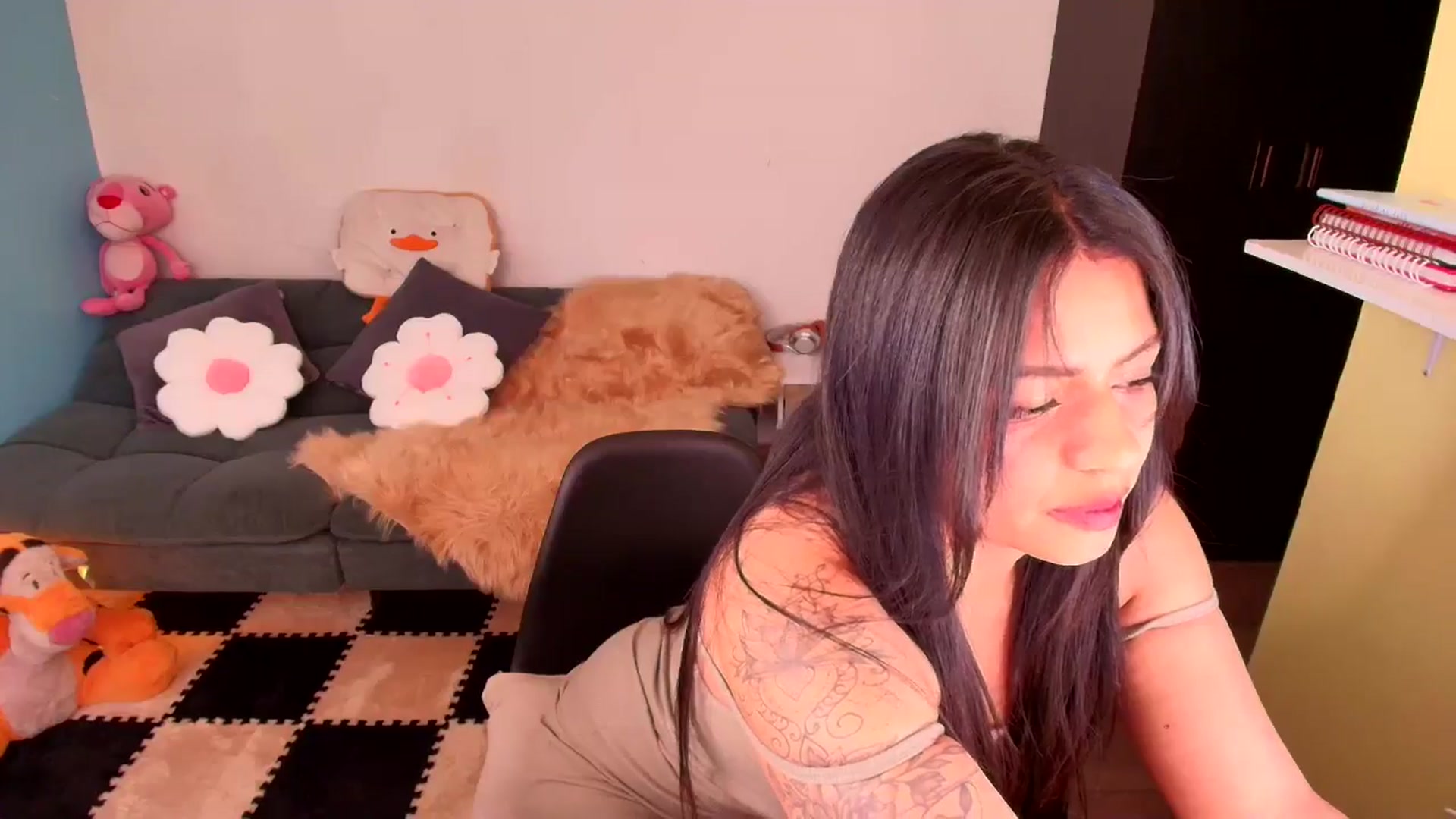 Gallery image thumbnail from SarishaLove's myfreecams stream on, 03/17/2026, 12:04 image 7 of 20