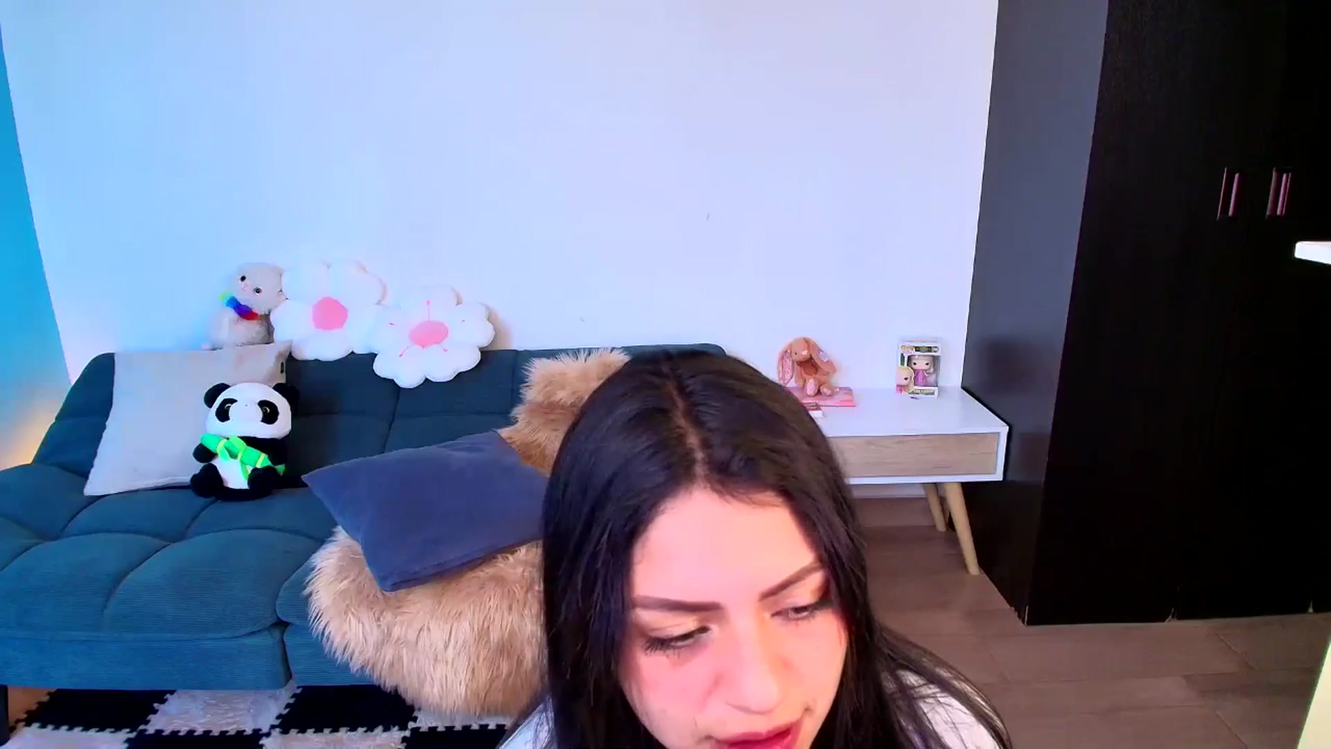 Gallery image thumbnail from SarishaLove's myfreecams stream on, 04/12/2026, 13:40 image 19 of 20