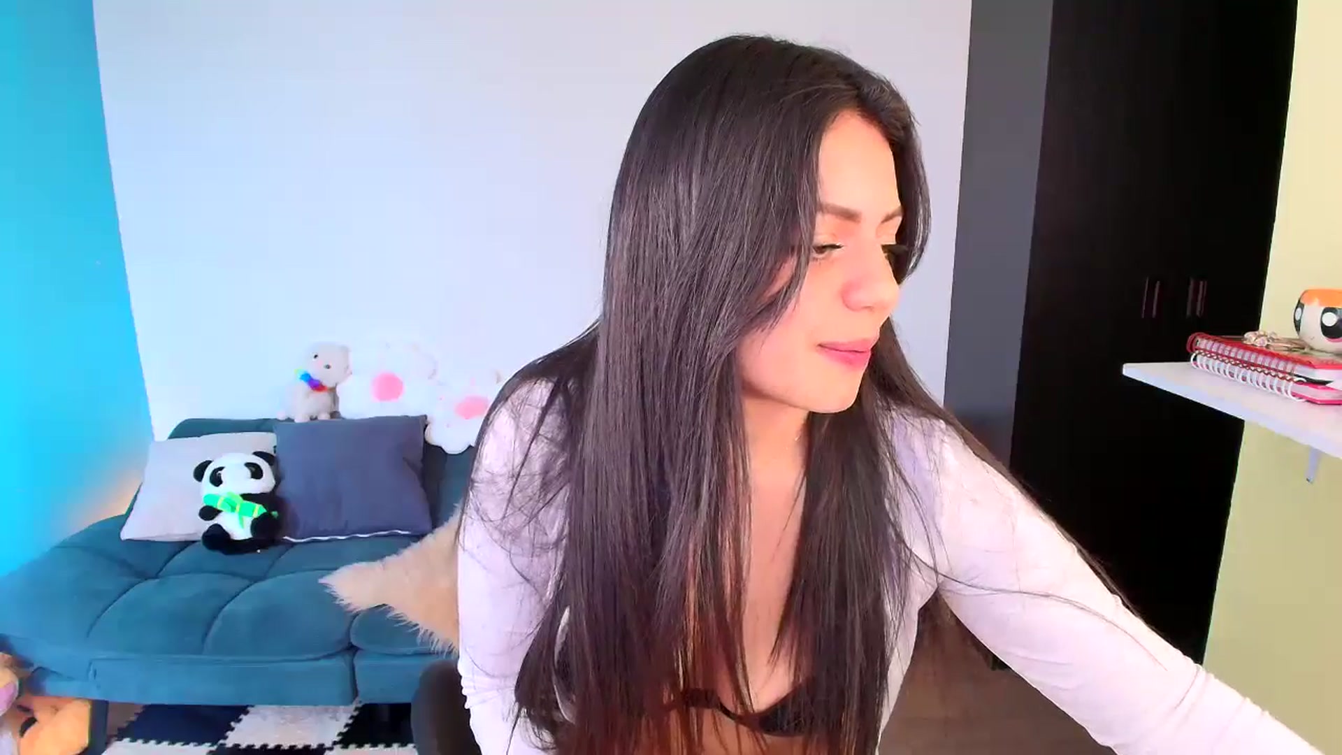Gallery image thumbnail from SarishaLove's myfreecams stream on, 04/12/2026, 16:29 image 17 of 20