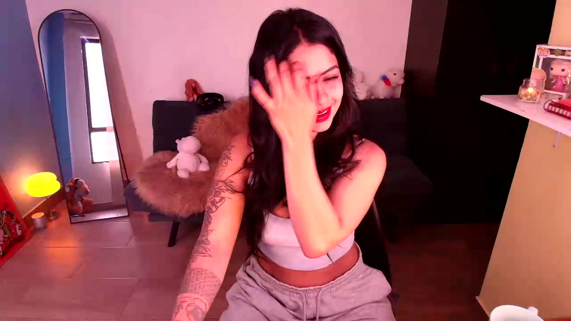 Gallery image thumbnail from SarishaLove's myfreecams stream on, 08/18/2026, 12:30 image 4 of 20