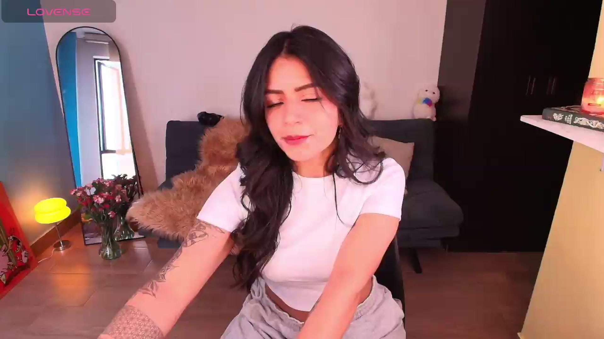 Gallery image thumbnail from SarishaLove's myfreecams stream on, 09/08/2026, 13:01 image 7 of 20