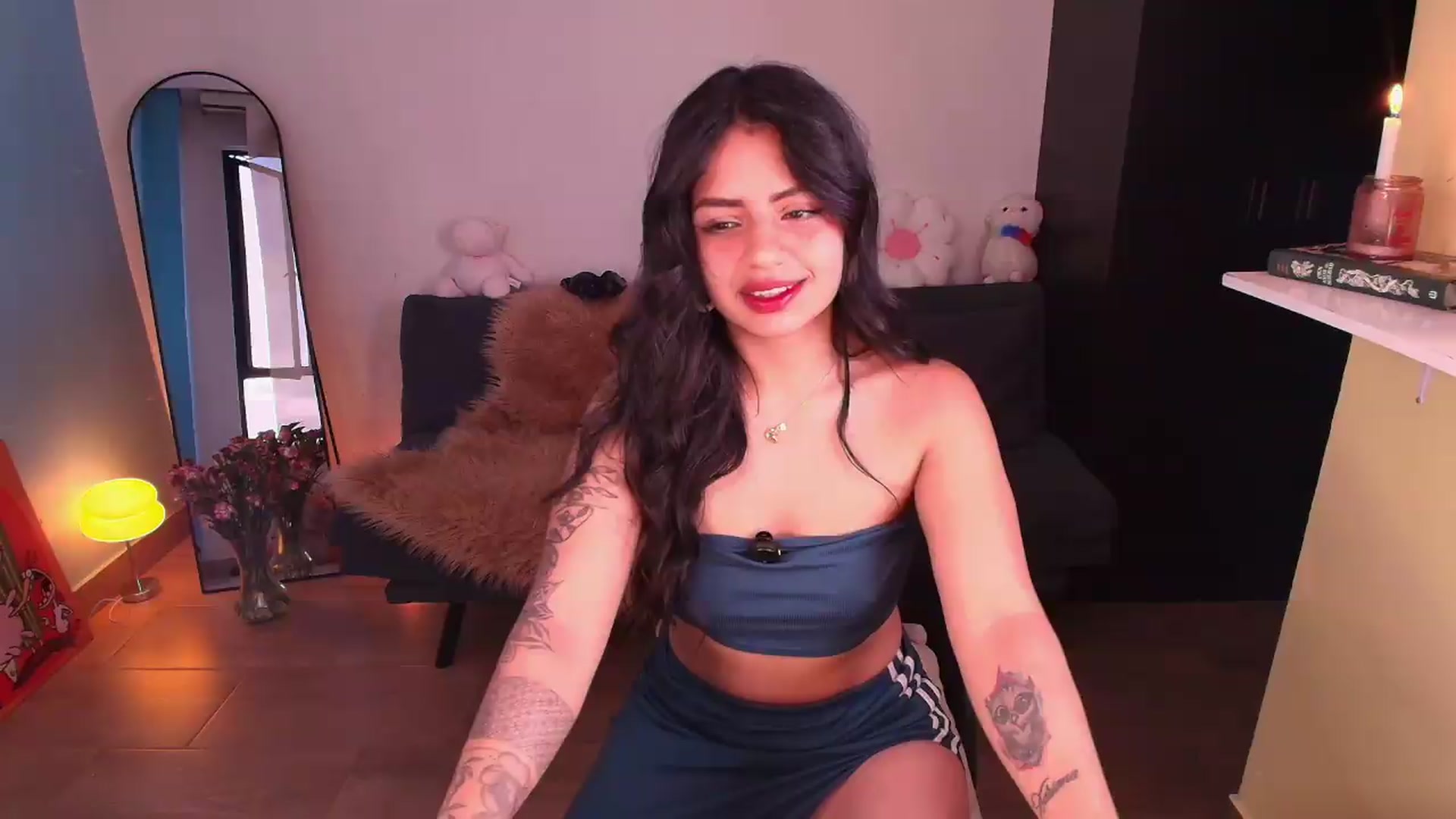 Gallery image thumbnail from SarishaLove's myfreecams stream on, 09/14/2026, 11:16 image 11 of 20