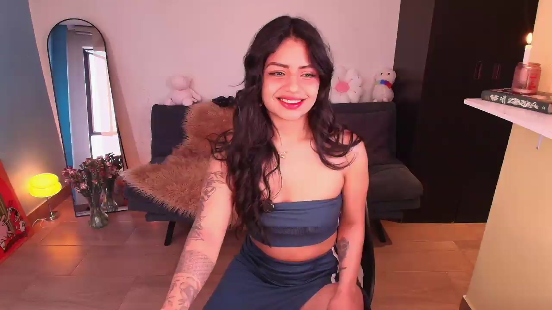 Gallery image thumbnail from SarishaLove's myfreecams stream on, 09/14/2026, 13:49 image 2 of 20