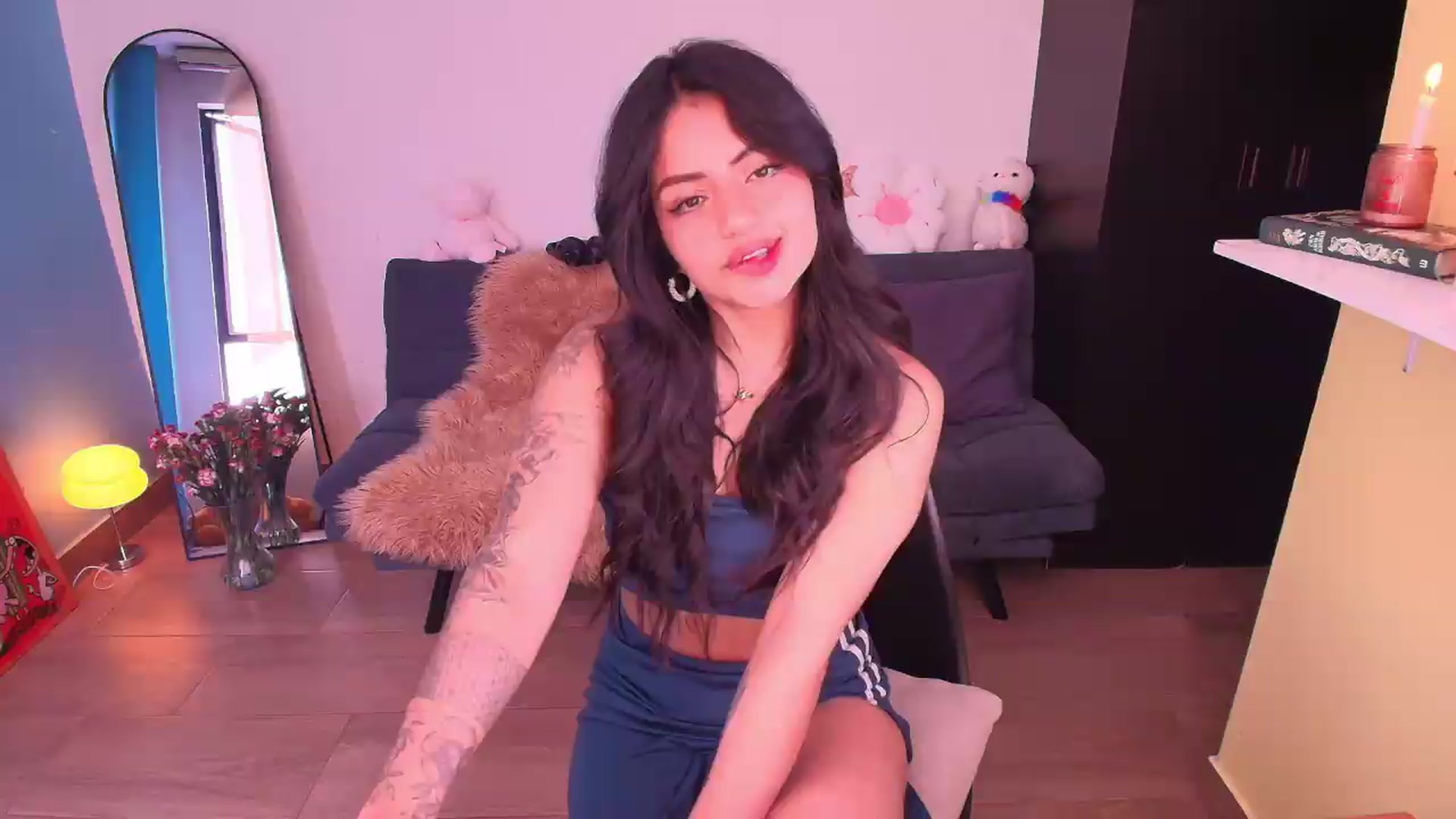Gallery image thumbnail from SarishaLove's myfreecams stream on, 09/14/2026, 16:41 image 11 of 20