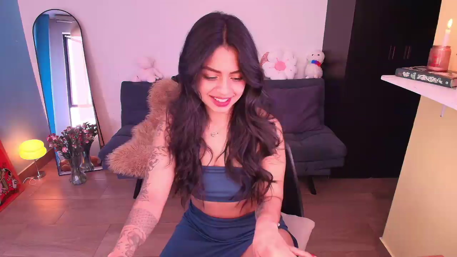 Gallery image thumbnail from SarishaLove's myfreecams stream on, 09/14/2026, 16:41 image 9 of 20